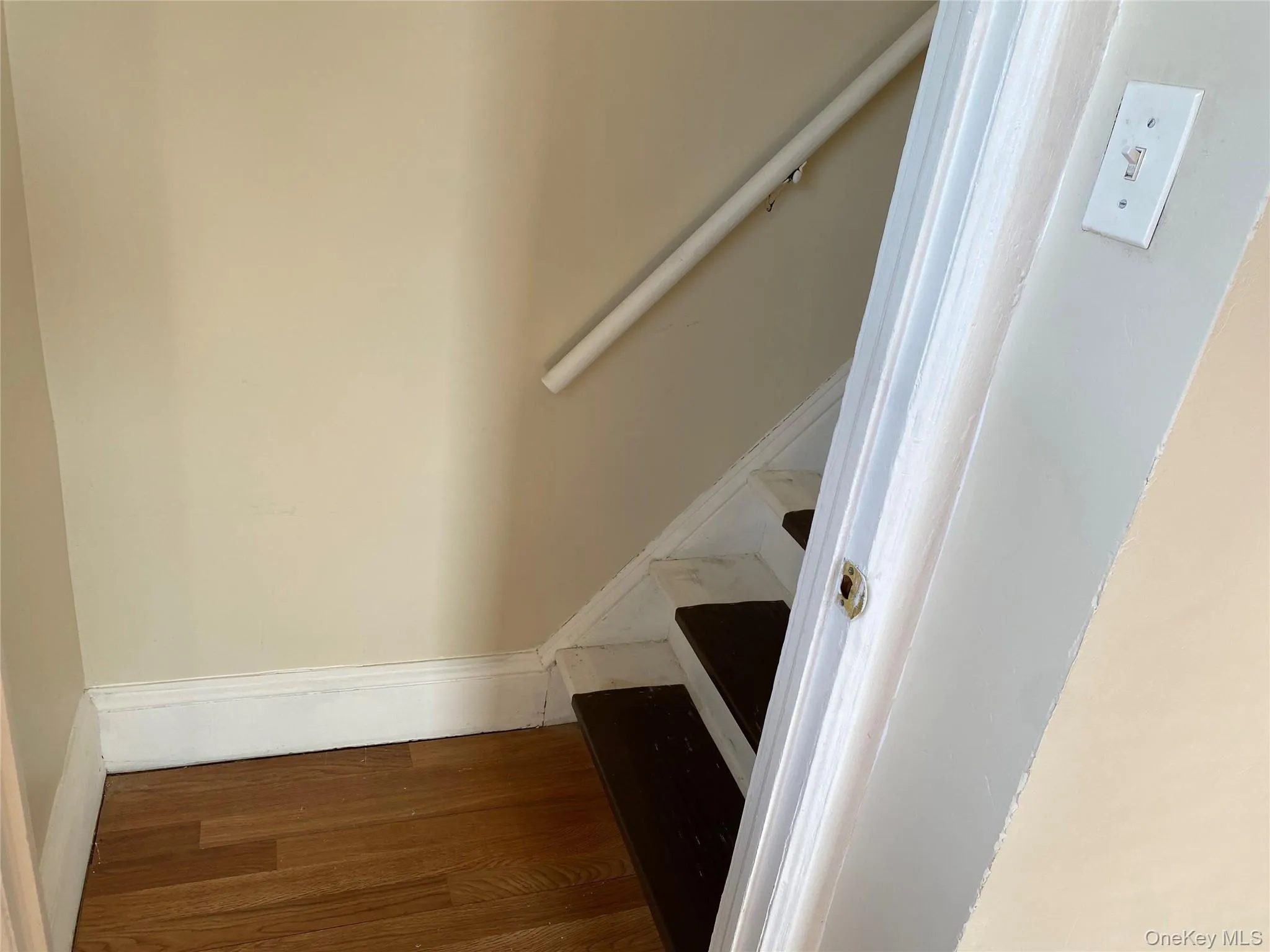 3 Taylor Court, New York, NY, 3 Bedrooms Bedrooms, 8 Rooms Rooms,1 BathroomBathrooms,Residential,For Rent,Taylor,0,1031409 3 Taylor Court, New York, NY, 3 Bedrooms Bedrooms, 8 Rooms Rooms,1 BathroomBathrooms,Residential,For Rent,Taylor,0,1031409