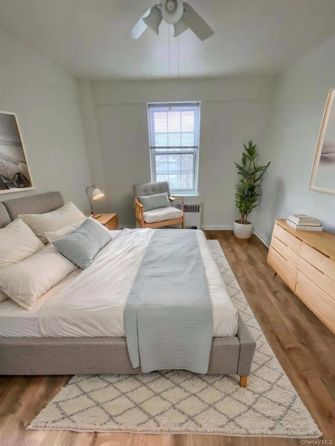 220 Pelham Road, New Rochelle, NY, 1 Bedroom Bedrooms, 3 Rooms Rooms,1 BathroomBathrooms,Residential Lease,For Rent,Pelham,0,1031411 220 Pelham Road, New Rochelle, NY, 1 Bedroom Bedrooms, 3 Rooms Rooms,1 BathroomBathrooms,Residential Lease,For Rent,Pelham,0,1031411