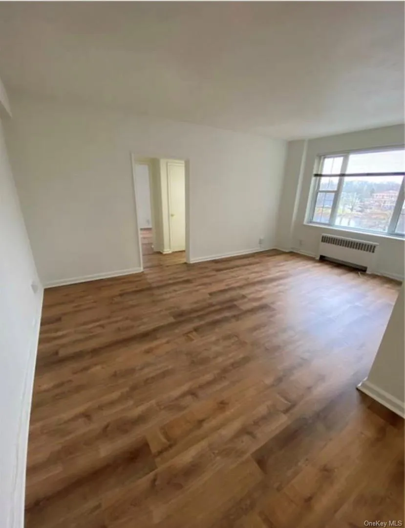 220 Pelham Road, New Rochelle, NY, 1 Bedroom Bedrooms, 3 Rooms Rooms,1 BathroomBathrooms,Residential Lease,For Rent,Pelham,0,1031411 220 Pelham Road, New Rochelle, NY, 1 Bedroom Bedrooms, 3 Rooms Rooms,1 BathroomBathrooms,Residential Lease,For Rent,Pelham,0,1031411