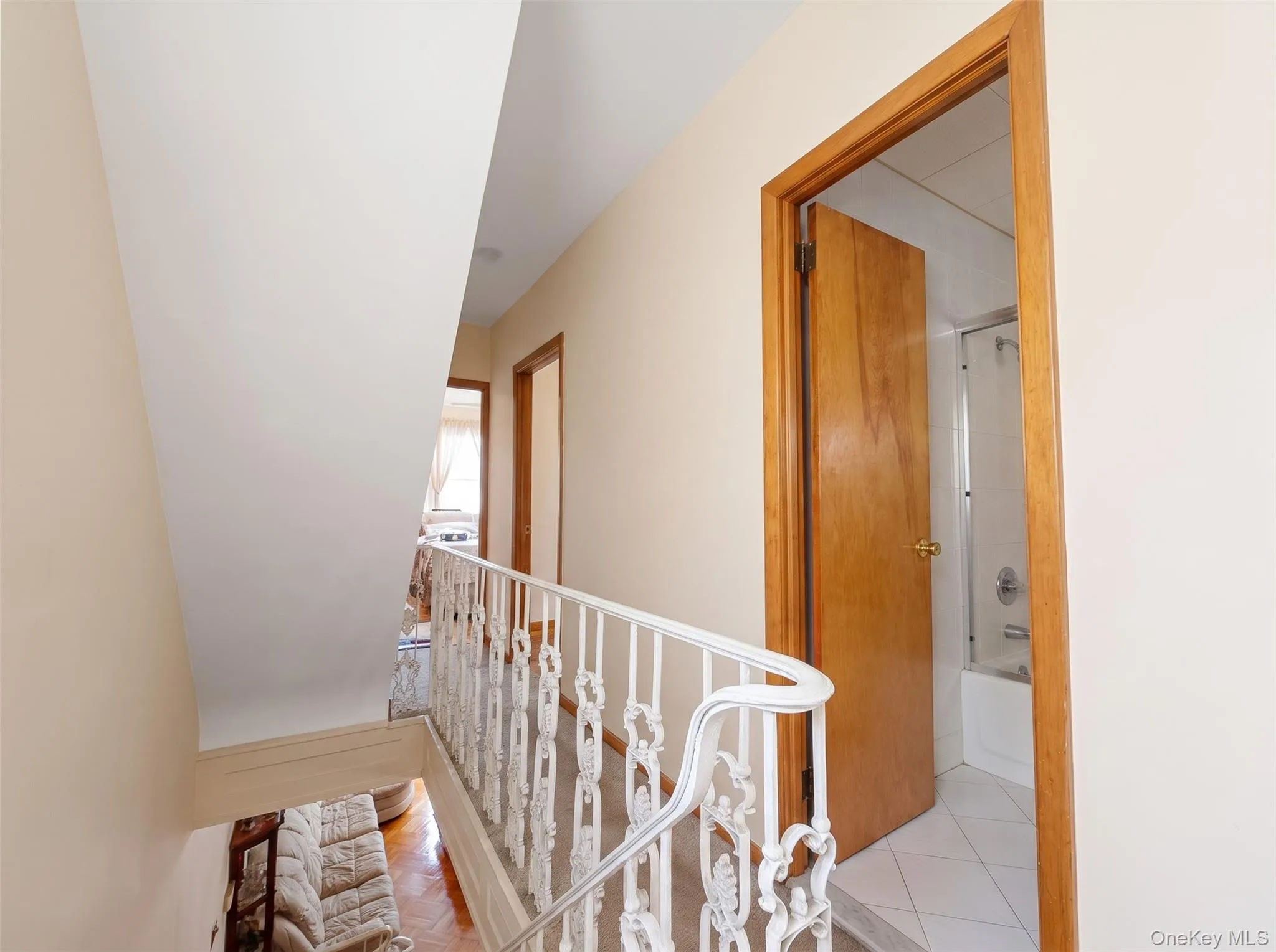6424 80th Avenue, New York, NY, 3 Bedrooms Bedrooms, 7 Rooms Rooms,2 BathroomsBathrooms,Residential,For Rent,80th,0,1031415 6424 80th Avenue, New York, NY, 3 Bedrooms Bedrooms, 7 Rooms Rooms,2 BathroomsBathrooms,Residential,For Rent,80th,0,1031415