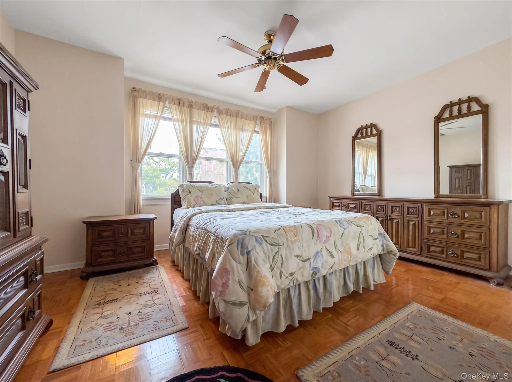 6424 80th Avenue, New York, NY, 3 Bedrooms Bedrooms, 7 Rooms Rooms,2 BathroomsBathrooms,Residential,For Rent,80th,0,1031415 6424 80th Avenue, New York, NY, 3 Bedrooms Bedrooms, 7 Rooms Rooms,2 BathroomsBathrooms,Residential,For Rent,80th,0,1031415