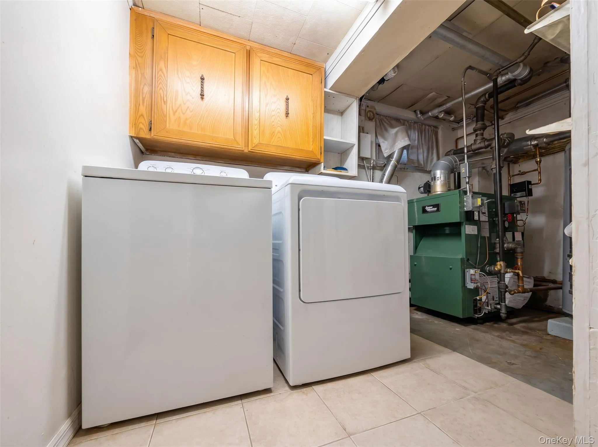 6424 80th Avenue, New York, NY, 3 Bedrooms Bedrooms, 7 Rooms Rooms,2 BathroomsBathrooms,Residential,For Rent,80th,0,1031415 6424 80th Avenue, New York, NY, 3 Bedrooms Bedrooms, 7 Rooms Rooms,2 BathroomsBathrooms,Residential,For Rent,80th,0,1031415