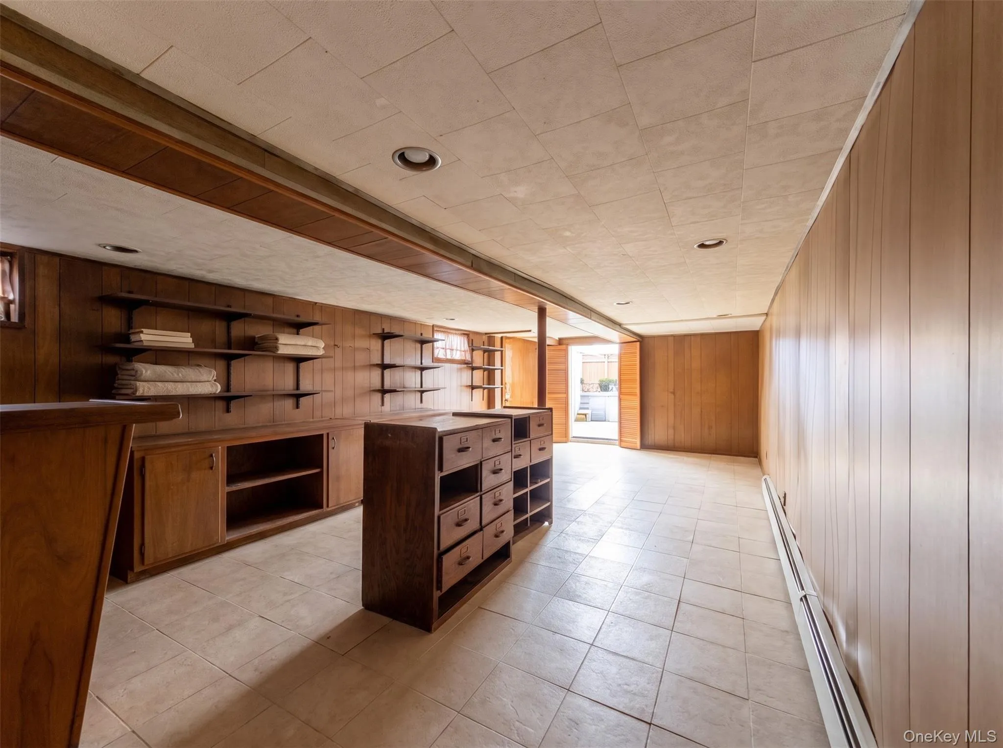 6424 80th Avenue, New York, NY, 3 Bedrooms Bedrooms, 7 Rooms Rooms,2 BathroomsBathrooms,Residential,For Rent,80th,0,1031415 6424 80th Avenue, New York, NY, 3 Bedrooms Bedrooms, 7 Rooms Rooms,2 BathroomsBathrooms,Residential,For Rent,80th,0,1031415
