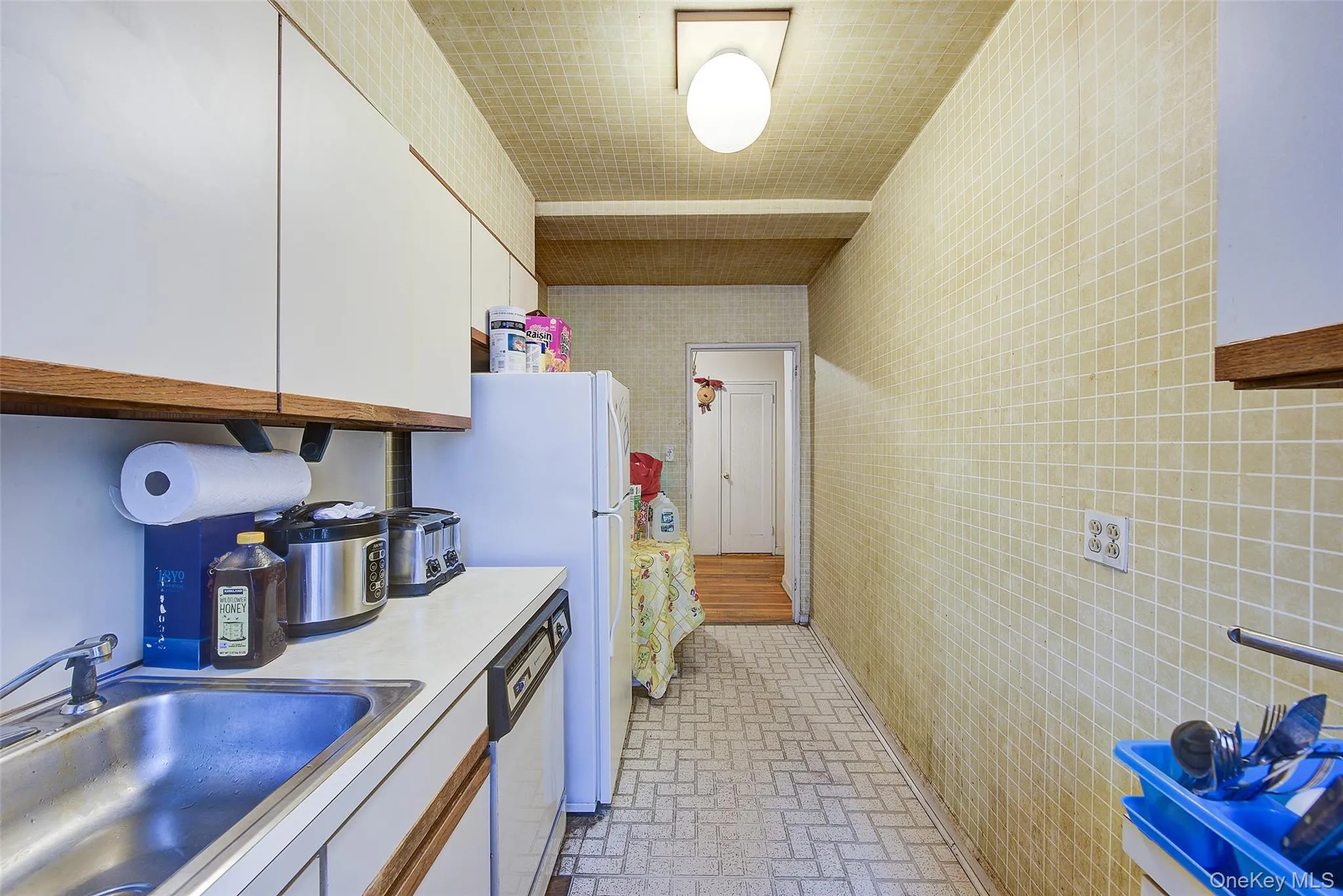 37-27 86th Street, New York, NY, 1 Bedroom Bedrooms, 3 Rooms Rooms,1 BathroomBathrooms,Residential,For Rent,86th,0,1031419 37-27 86th Street, New York, NY, 1 Bedroom Bedrooms, 3 Rooms Rooms,1 BathroomBathrooms,Residential,For Rent,86th,0,1031419