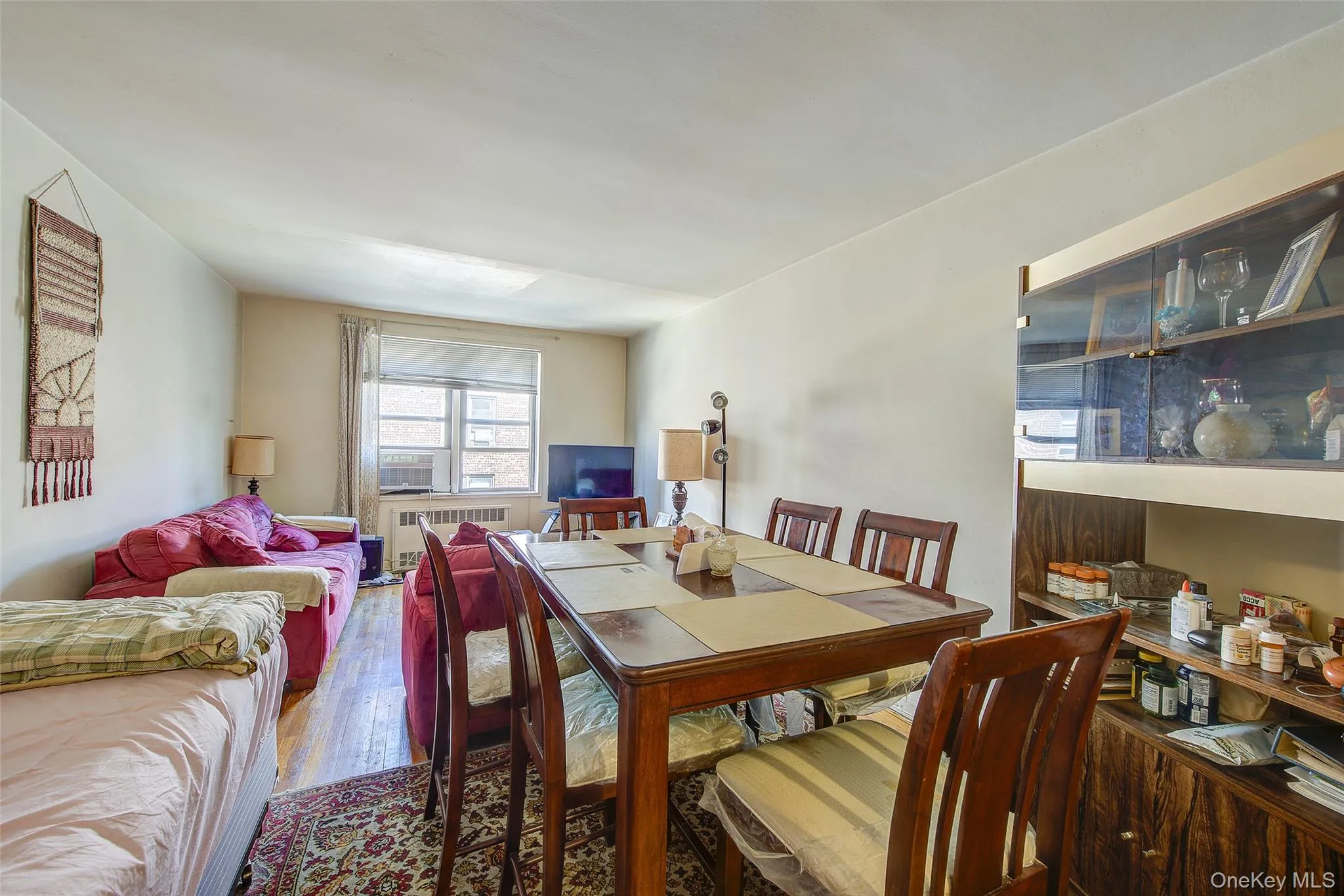 37-27 86th Street, New York, NY, 1 Bedroom Bedrooms, 3 Rooms Rooms,1 BathroomBathrooms,Residential,For Rent,86th,0,1031419 37-27 86th Street, New York, NY, 1 Bedroom Bedrooms, 3 Rooms Rooms,1 BathroomBathrooms,Residential,For Rent,86th,0,1031419