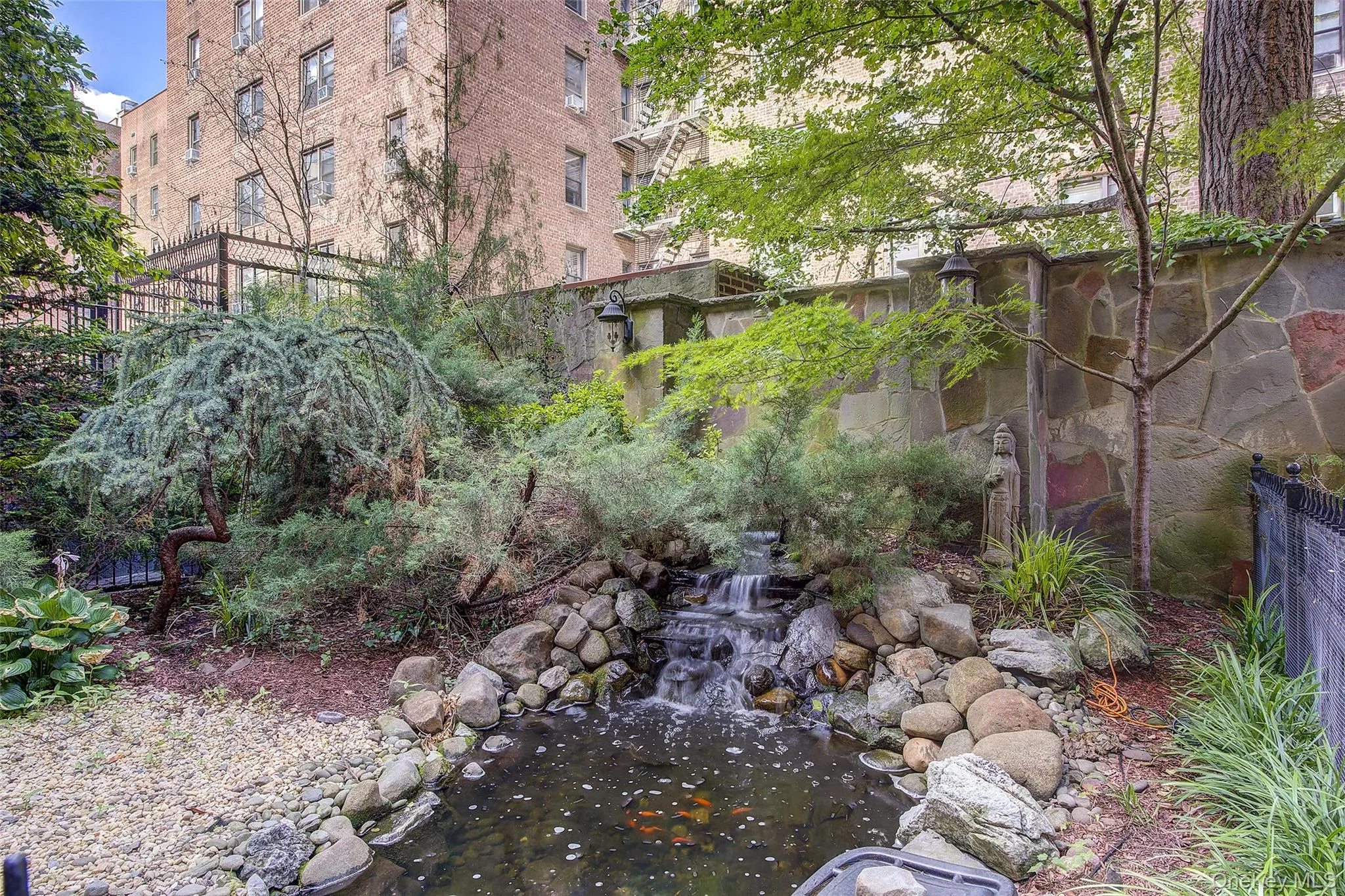 37-27 86th Street, New York, NY, 1 Bedroom Bedrooms, 3 Rooms Rooms,1 BathroomBathrooms,Residential,For Rent,86th,0,1031419 37-27 86th Street, New York, NY, 1 Bedroom Bedrooms, 3 Rooms Rooms,1 BathroomBathrooms,Residential,For Rent,86th,0,1031419