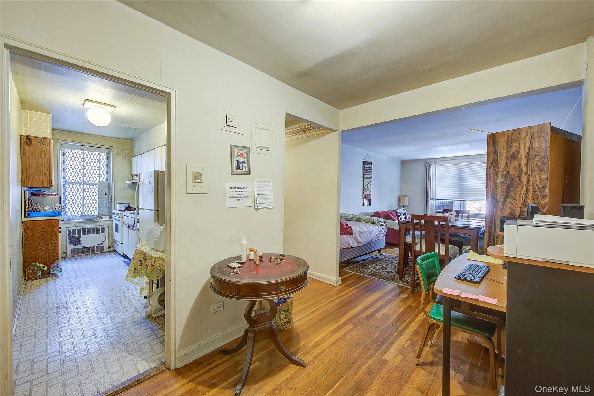 37-27 86th Street, New York, NY, 1 Bedroom Bedrooms, 3 Rooms Rooms,1 BathroomBathrooms,Residential,For Rent,86th,0,1031419 37-27 86th Street, New York, NY, 1 Bedroom Bedrooms, 3 Rooms Rooms,1 BathroomBathrooms,Residential,For Rent,86th,0,1031419