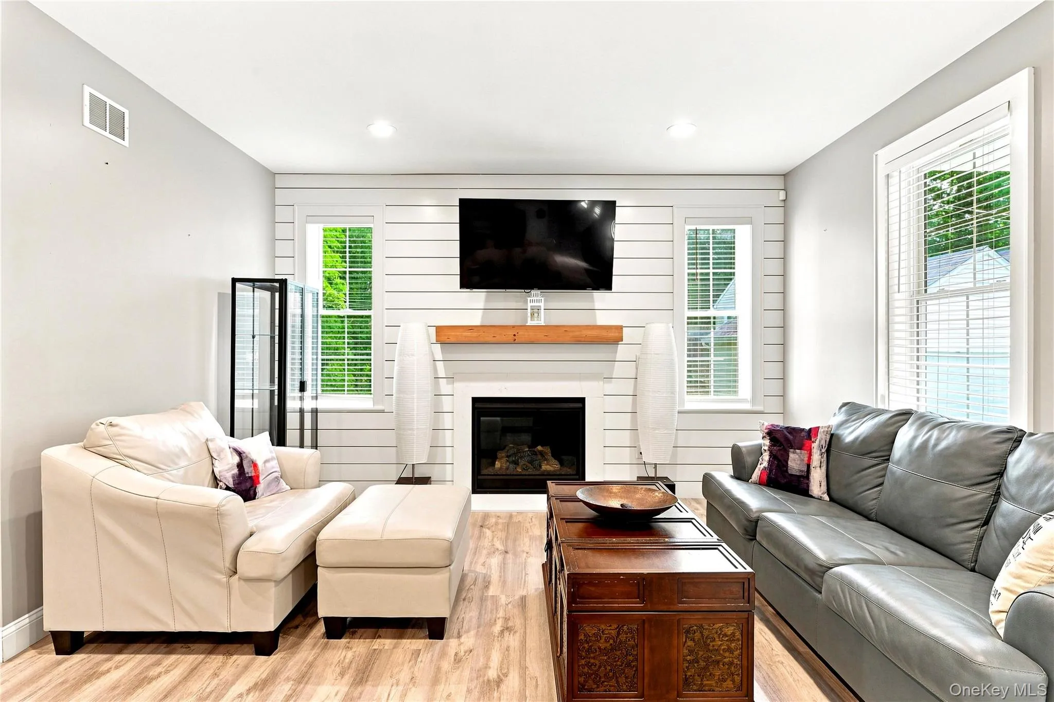 15 Rock Cut Lane, Pleasant Valley, NY, 4 Bedrooms Bedrooms, 8 Rooms Rooms,2 BathroomsBathrooms,Residential,For Rent,Rock Cut,0,1031424 15 Rock Cut Lane, Pleasant Valley, NY, 4 Bedrooms Bedrooms, 8 Rooms Rooms,2 BathroomsBathrooms,Residential,For Rent,Rock Cut,0,1031424