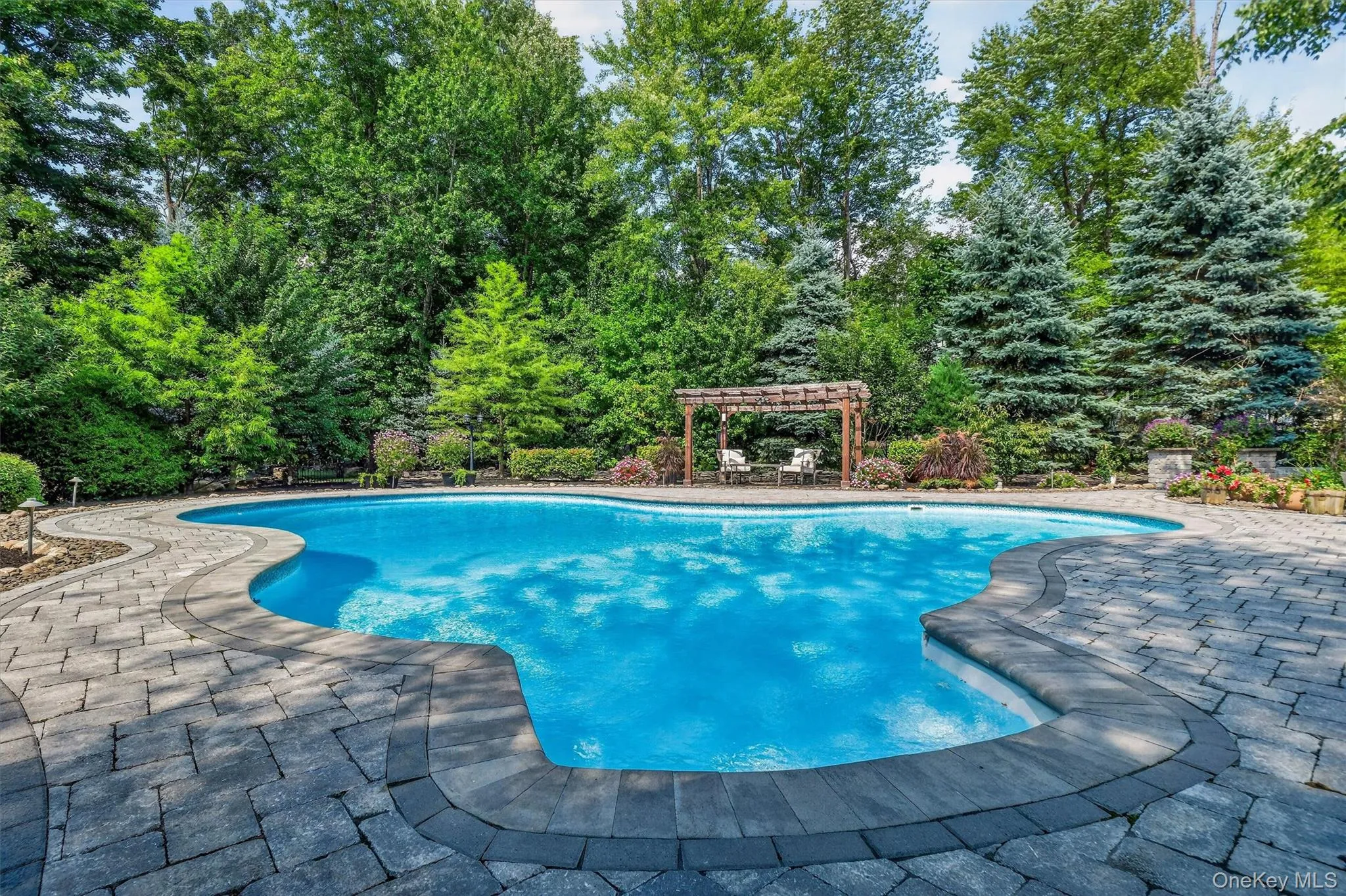 44 Greenwich Avenue, Woodbury, NY, 4 Bedrooms Bedrooms, 9 Rooms Rooms,3 BathroomsBathrooms,Residential,For Rent,Greenwich,0,1031426 44 Greenwich Avenue, Woodbury, NY, 4 Bedrooms Bedrooms, 9 Rooms Rooms,3 BathroomsBathrooms,Residential,For Rent,Greenwich,0,1031426