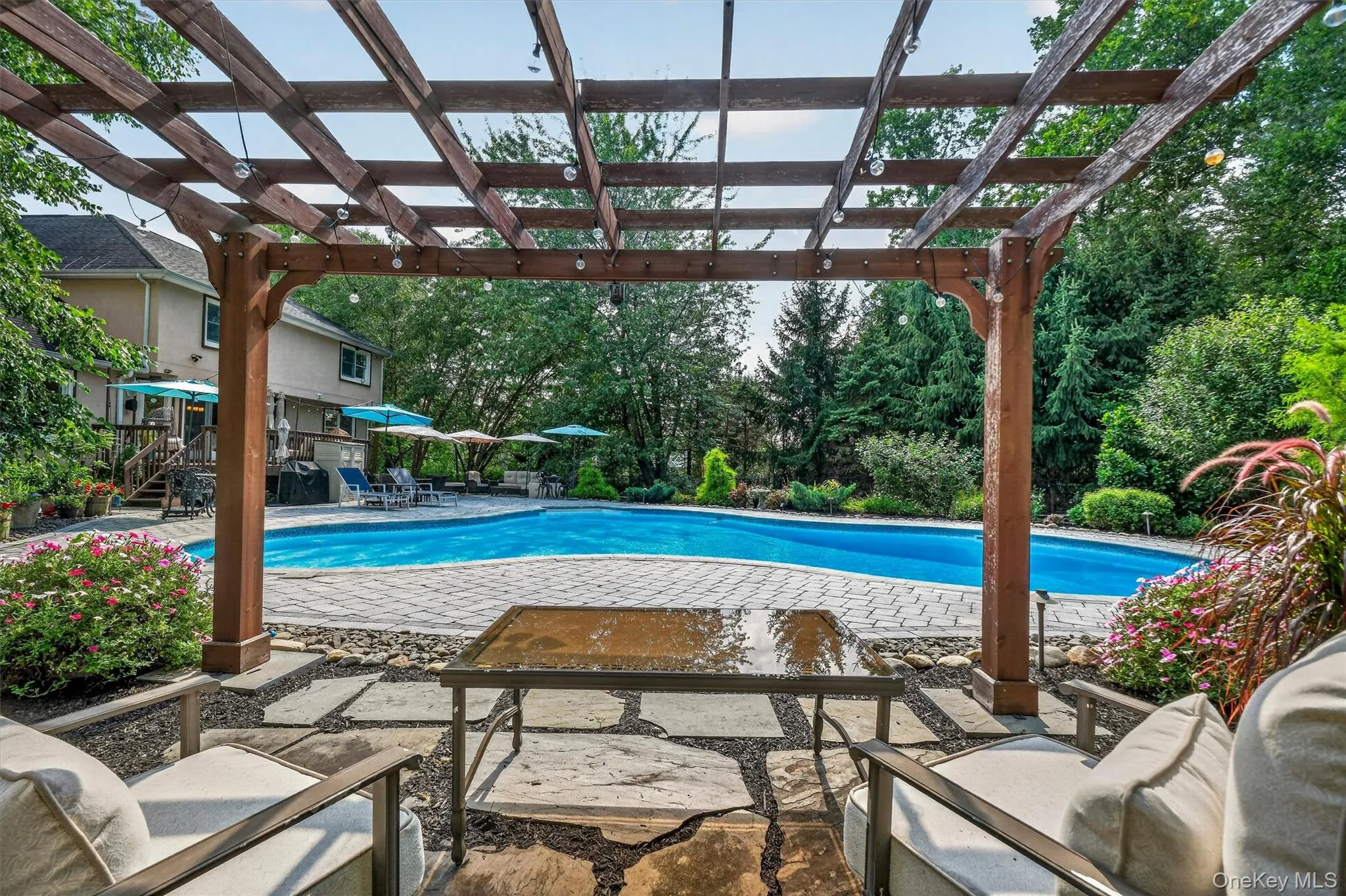 44 Greenwich Avenue, Woodbury, NY, 4 Bedrooms Bedrooms, 9 Rooms Rooms,3 BathroomsBathrooms,Residential,For Rent,Greenwich,0,1031426 44 Greenwich Avenue, Woodbury, NY, 4 Bedrooms Bedrooms, 9 Rooms Rooms,3 BathroomsBathrooms,Residential,For Rent,Greenwich,0,1031426