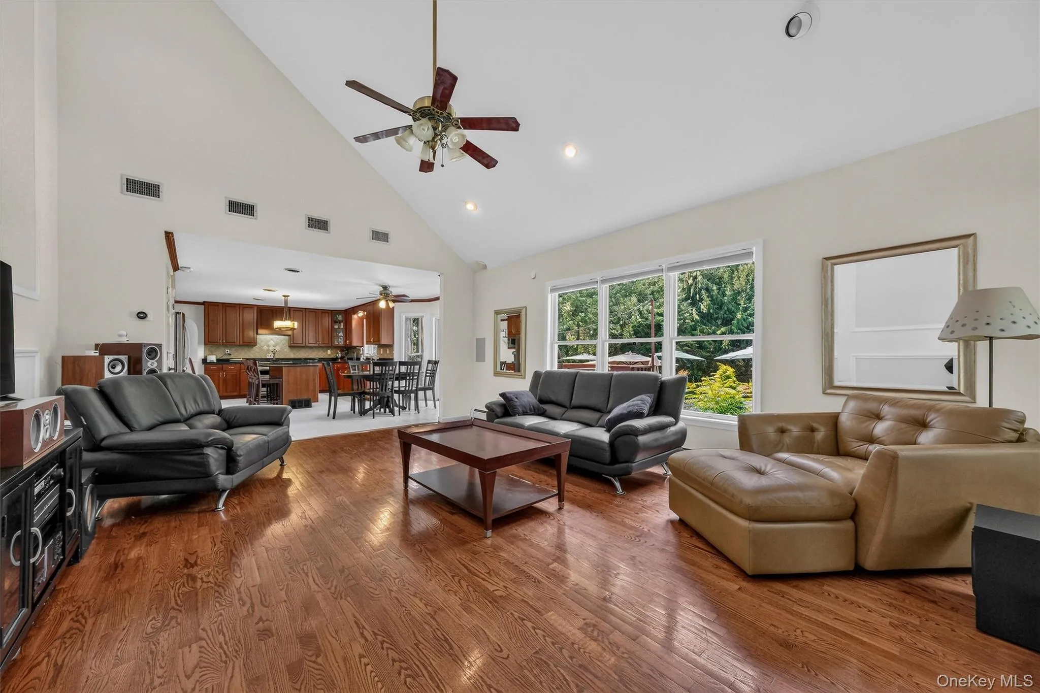 44 Greenwich Avenue, Woodbury, NY, 4 Bedrooms Bedrooms, 9 Rooms Rooms,3 BathroomsBathrooms,Residential,For Rent,Greenwich,0,1031426 44 Greenwich Avenue, Woodbury, NY, 4 Bedrooms Bedrooms, 9 Rooms Rooms,3 BathroomsBathrooms,Residential,For Rent,Greenwich,0,1031426