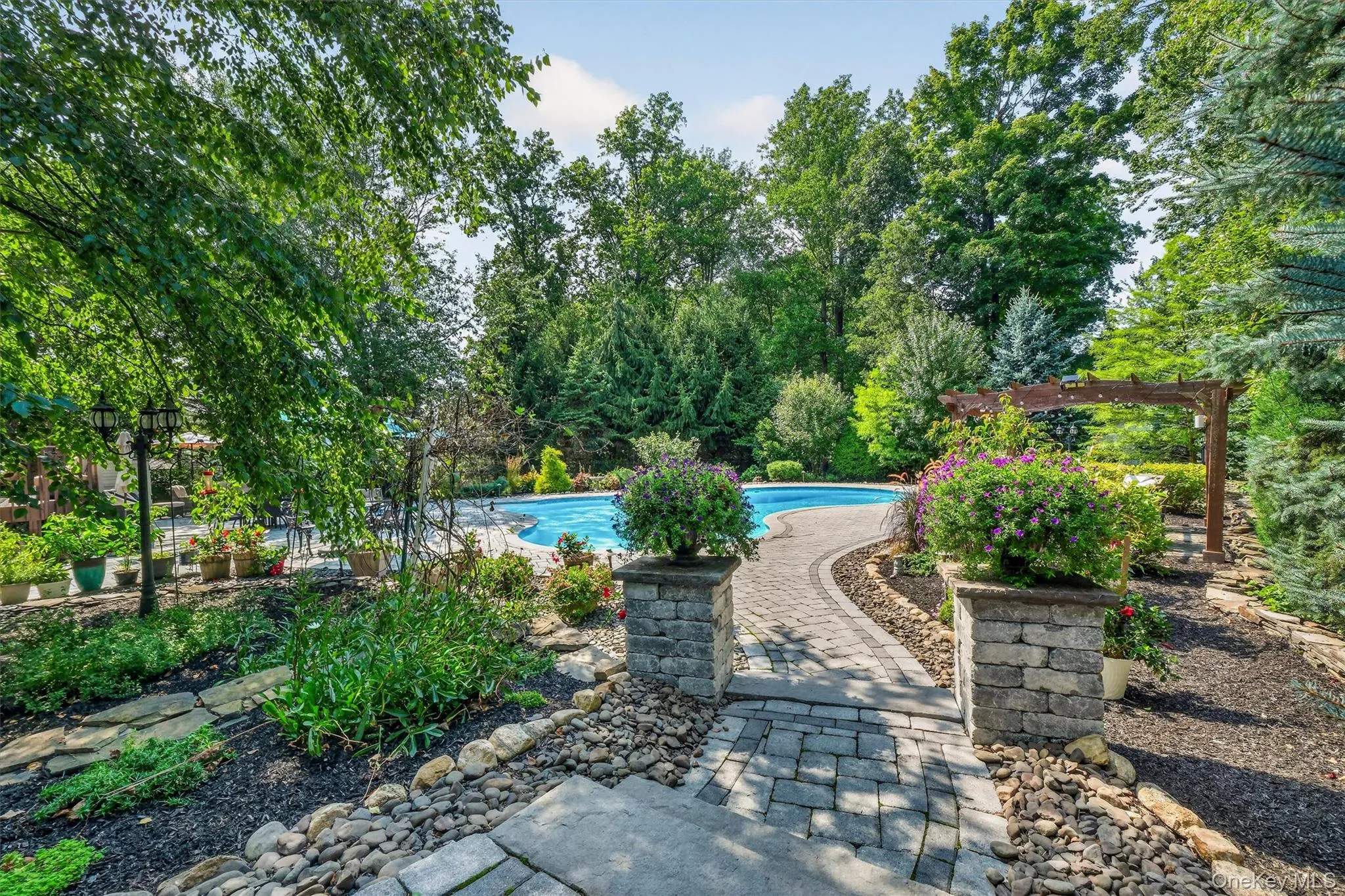 44 Greenwich Avenue, Woodbury, NY, 4 Bedrooms Bedrooms, 9 Rooms Rooms,3 BathroomsBathrooms,Residential,For Rent,Greenwich,0,1031426 44 Greenwich Avenue, Woodbury, NY, 4 Bedrooms Bedrooms, 9 Rooms Rooms,3 BathroomsBathrooms,Residential,For Rent,Greenwich,0,1031426