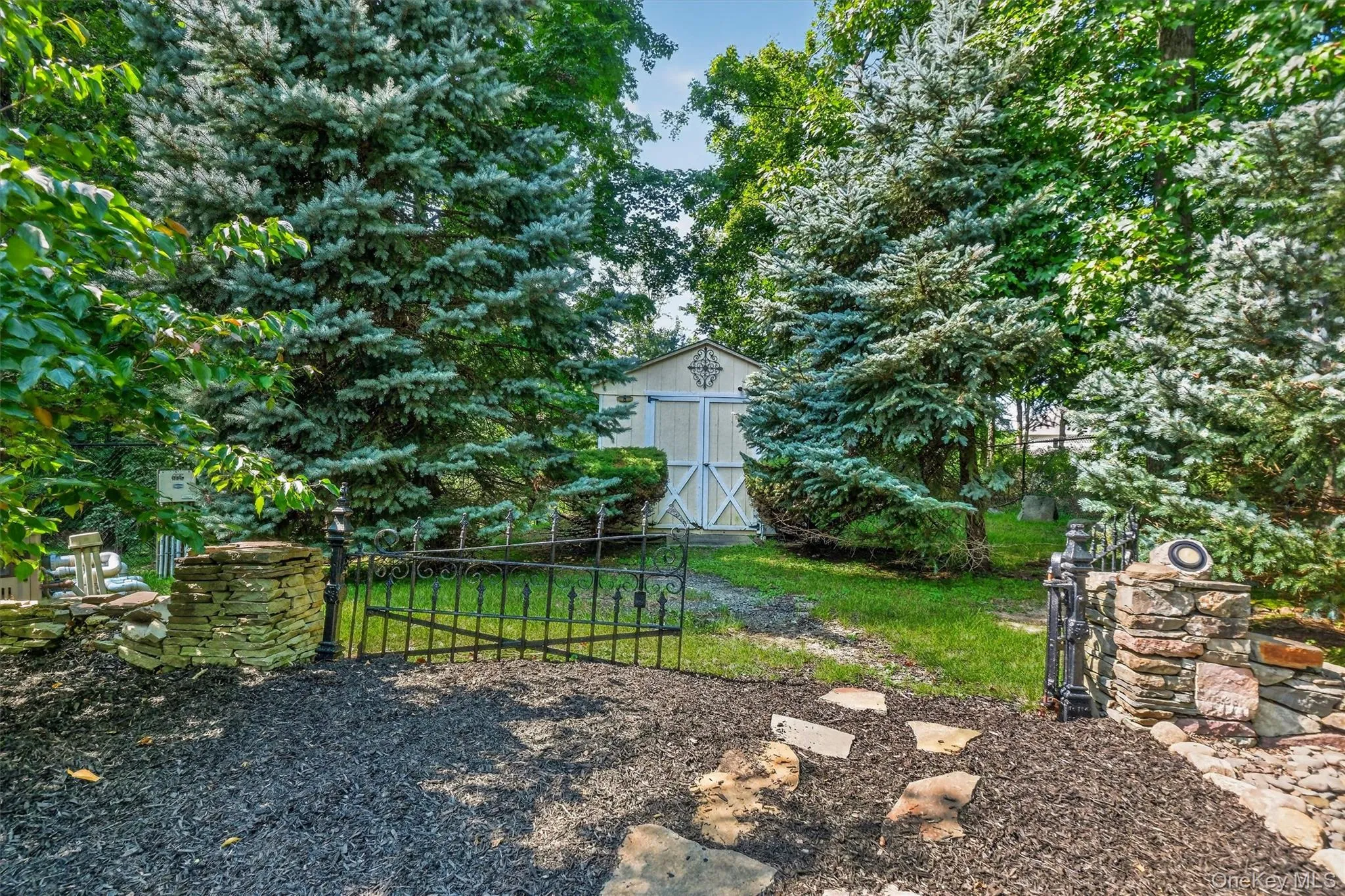 44 Greenwich Avenue, Woodbury, NY, 4 Bedrooms Bedrooms, 9 Rooms Rooms,3 BathroomsBathrooms,Residential,For Rent,Greenwich,0,1031426 44 Greenwich Avenue, Woodbury, NY, 4 Bedrooms Bedrooms, 9 Rooms Rooms,3 BathroomsBathrooms,Residential,For Rent,Greenwich,0,1031426
