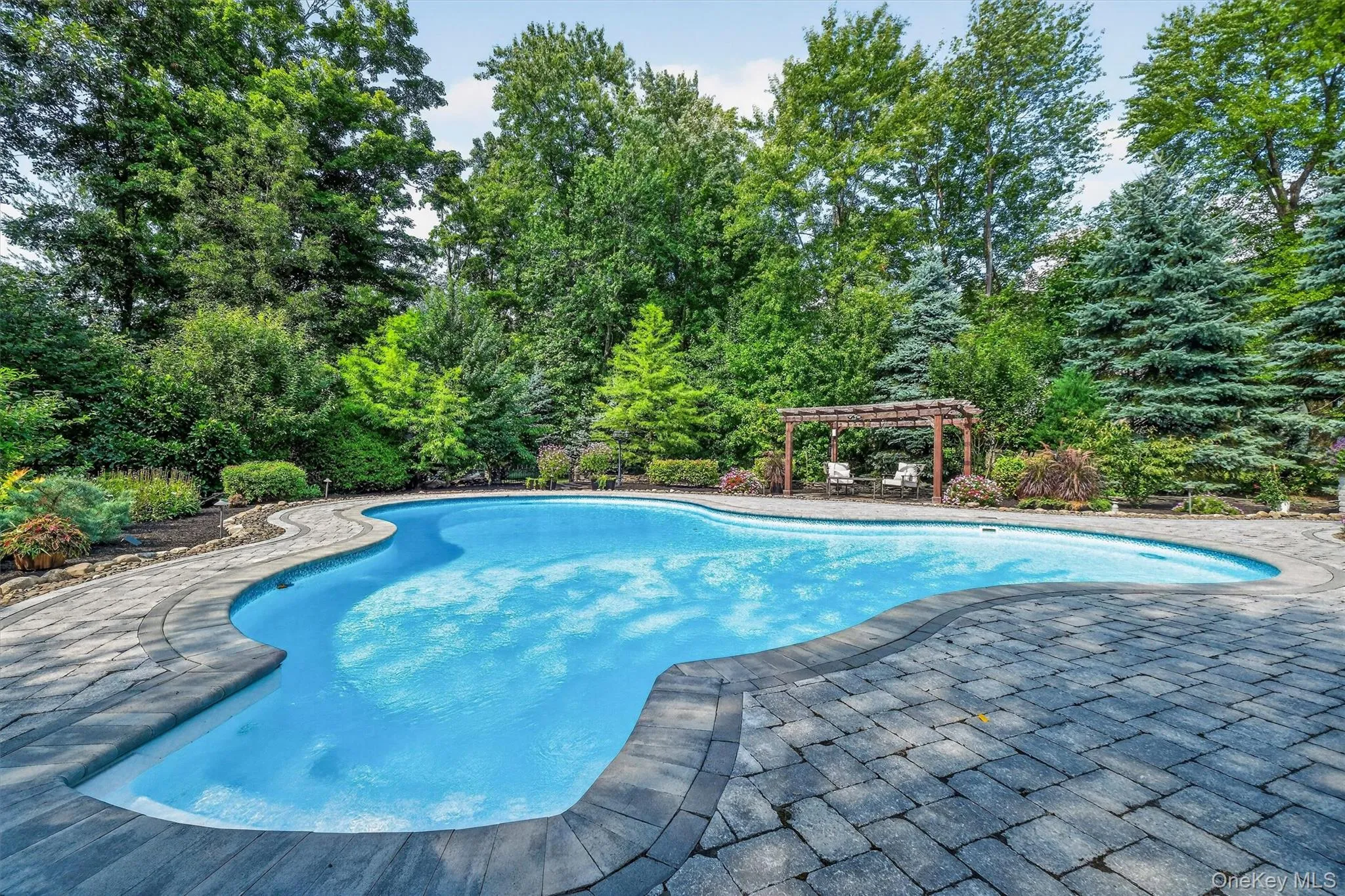 44 Greenwich Avenue, Woodbury, NY, 4 Bedrooms Bedrooms, 9 Rooms Rooms,3 BathroomsBathrooms,Residential,For Rent,Greenwich,0,1031426 44 Greenwich Avenue, Woodbury, NY, 4 Bedrooms Bedrooms, 9 Rooms Rooms,3 BathroomsBathrooms,Residential,For Rent,Greenwich,0,1031426