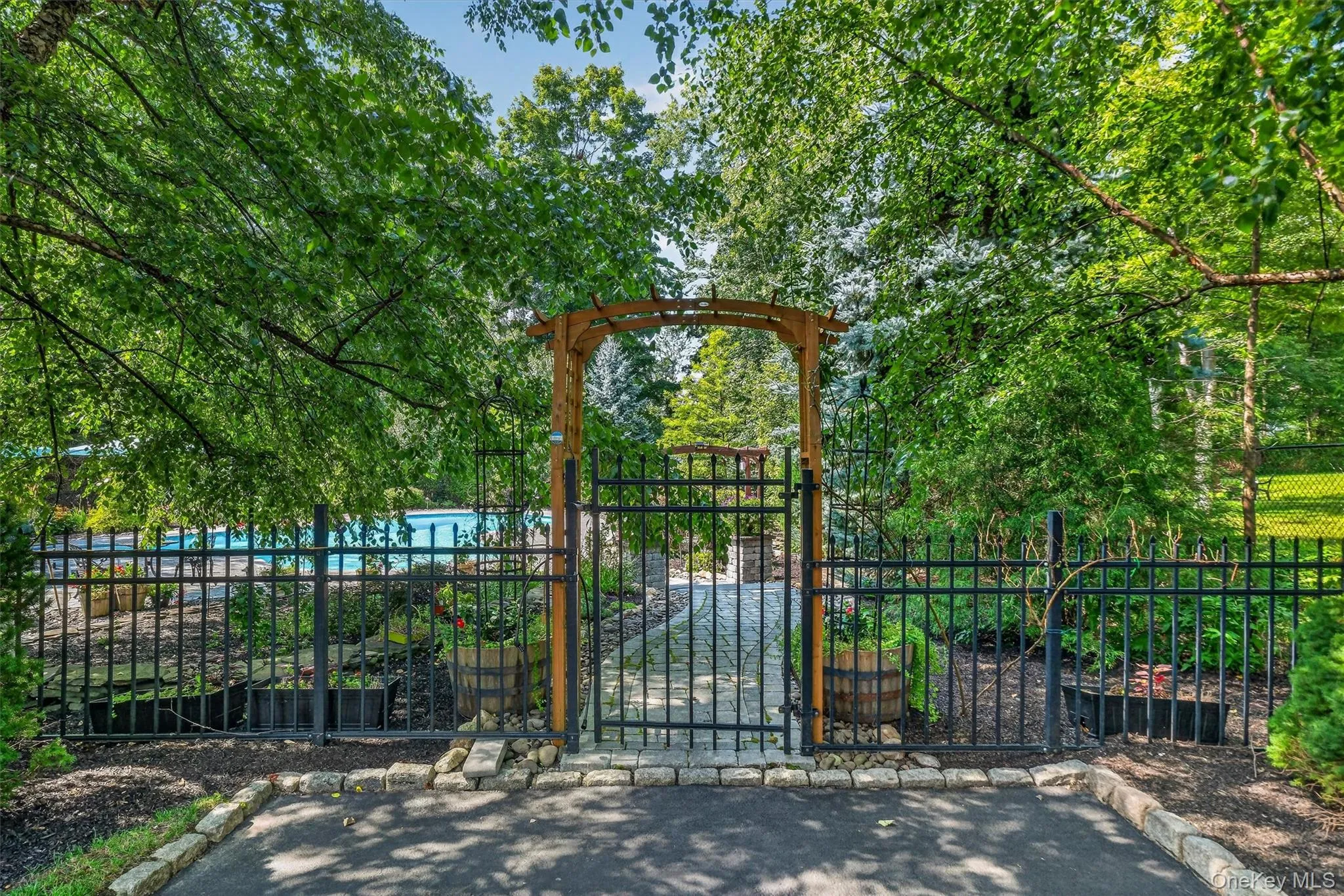 44 Greenwich Avenue, Woodbury, NY, 4 Bedrooms Bedrooms, 9 Rooms Rooms,3 BathroomsBathrooms,Residential,For Rent,Greenwich,0,1031426 44 Greenwich Avenue, Woodbury, NY, 4 Bedrooms Bedrooms, 9 Rooms Rooms,3 BathroomsBathrooms,Residential,For Rent,Greenwich,0,1031426
