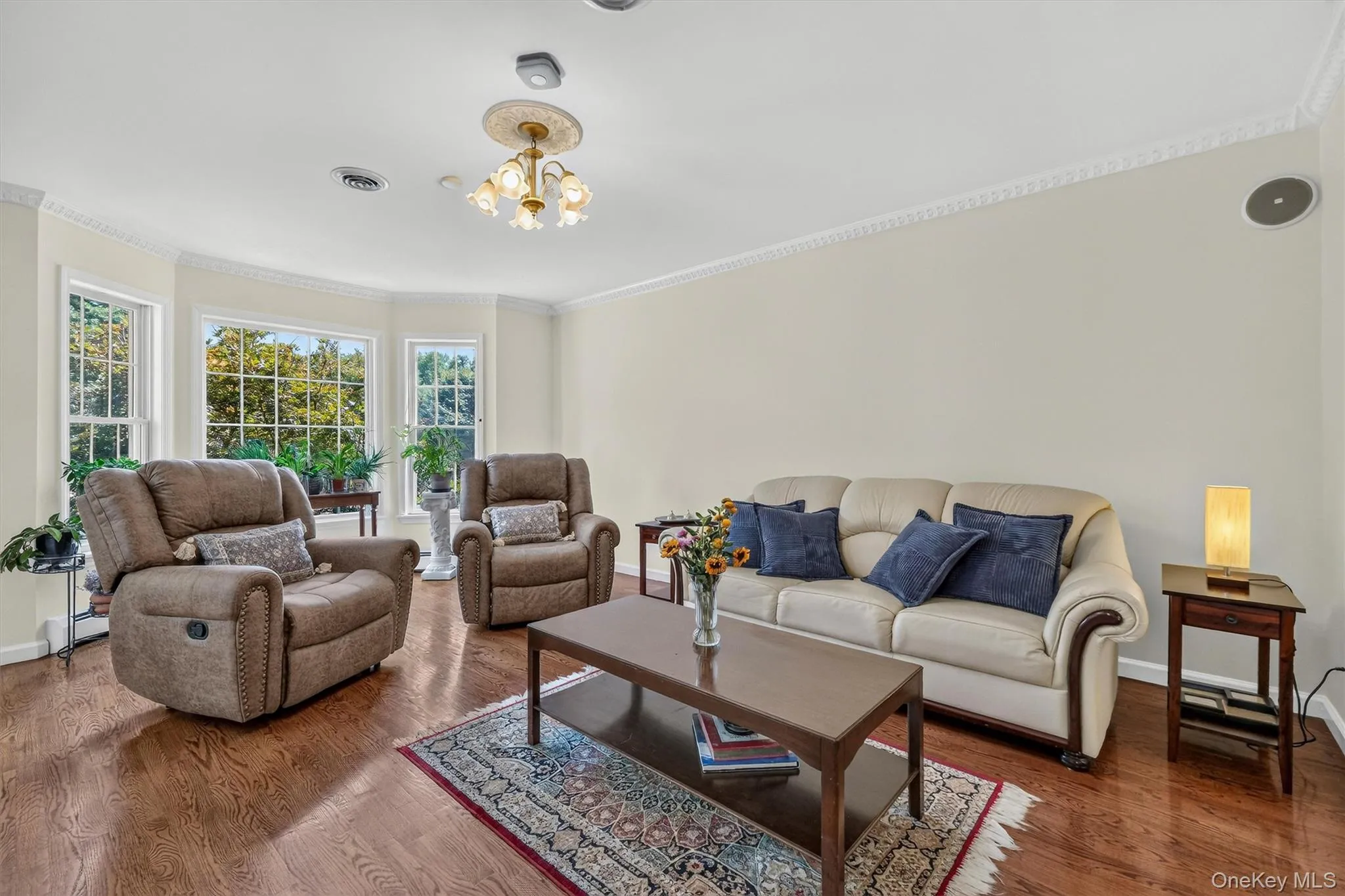 44 Greenwich Avenue, Woodbury, NY, 4 Bedrooms Bedrooms, 9 Rooms Rooms,3 BathroomsBathrooms,Residential,For Rent,Greenwich,0,1031426 44 Greenwich Avenue, Woodbury, NY, 4 Bedrooms Bedrooms, 9 Rooms Rooms,3 BathroomsBathrooms,Residential,For Rent,Greenwich,0,1031426