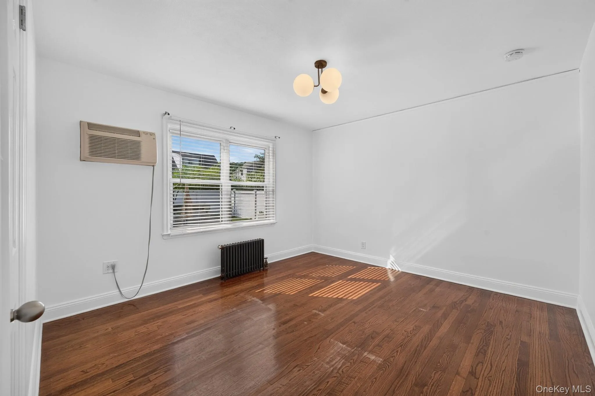 69 Bank Street, Hempstead, NY, 2 Bedrooms Bedrooms, 8 Rooms Rooms,1 BathroomBathrooms,Residential Lease,For Rent,Bank,0,1031429 69 Bank Street, Hempstead, NY, 2 Bedrooms Bedrooms, 8 Rooms Rooms,1 BathroomBathrooms,Residential Lease,For Rent,Bank,0,1031429