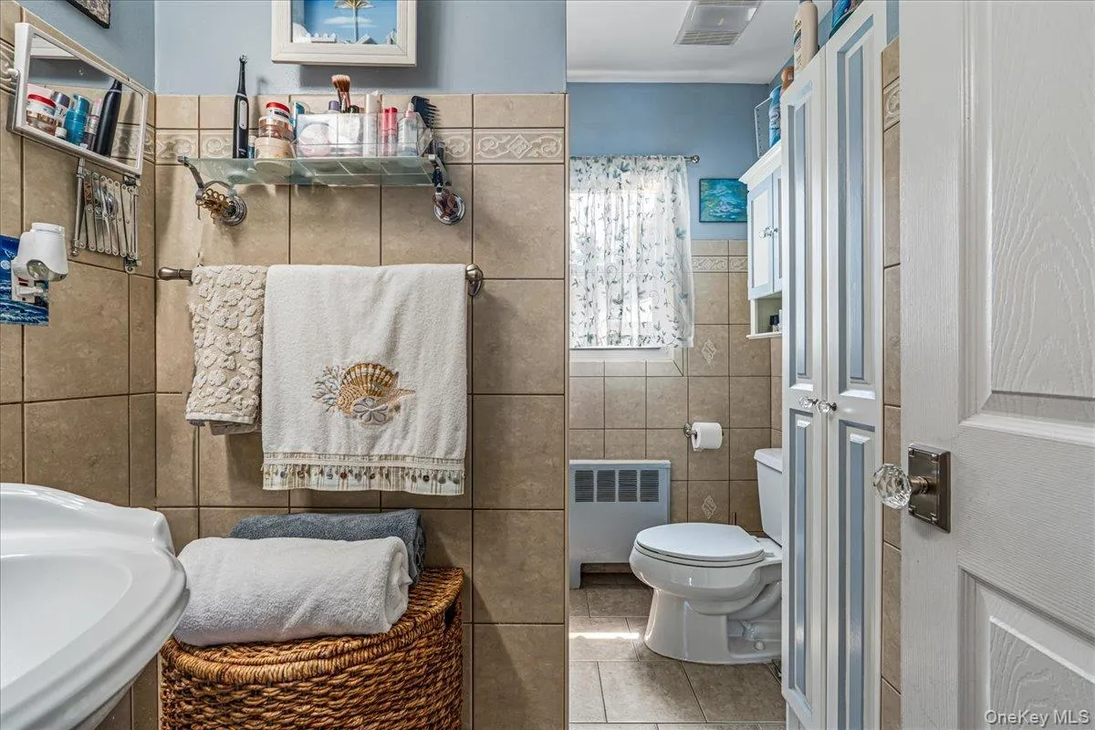 2 Gateway, Oyster Bay, NY, 3 Bedrooms Bedrooms, 8 Rooms Rooms,2 BathroomsBathrooms,Residential,For Rent,Gateway,0,1031431 2 Gateway, Oyster Bay, NY, 3 Bedrooms Bedrooms, 8 Rooms Rooms,2 BathroomsBathrooms,Residential,For Rent,Gateway,0,1031431