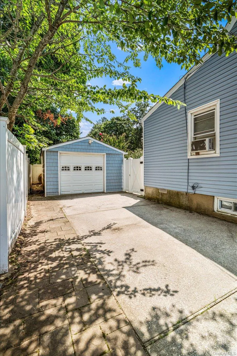 2 Gateway, Oyster Bay, NY, 3 Bedrooms Bedrooms, 8 Rooms Rooms,2 BathroomsBathrooms,Residential,For Rent,Gateway,0,1031431 2 Gateway, Oyster Bay, NY, 3 Bedrooms Bedrooms, 8 Rooms Rooms,2 BathroomsBathrooms,Residential,For Rent,Gateway,0,1031431