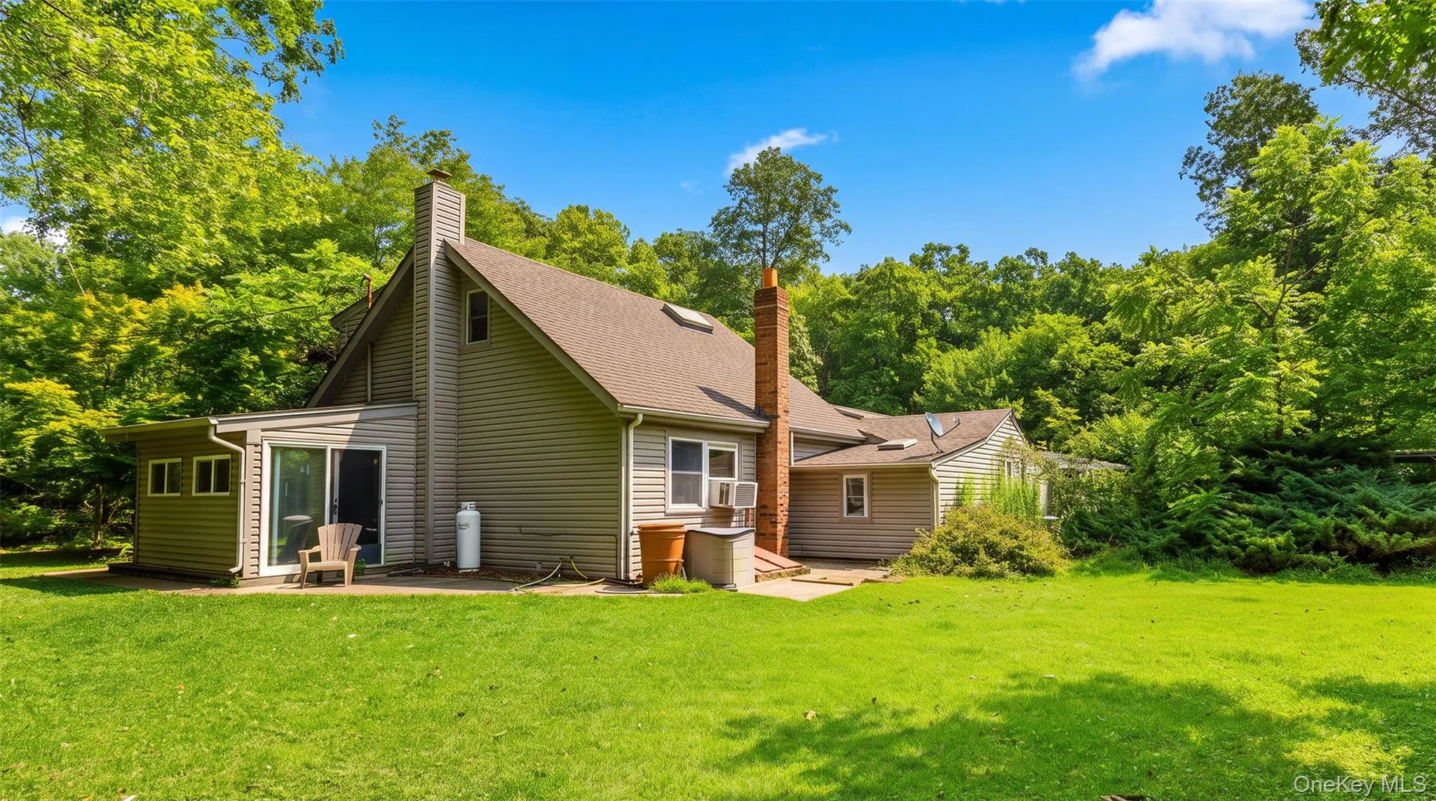 10 Eagle Drive, Brookhaven, NY, 4 Bedrooms Bedrooms, 13 Rooms Rooms,2 BathroomsBathrooms,Residential,For Rent,Eagle,0,1031432 10 Eagle Drive, Brookhaven, NY, 4 Bedrooms Bedrooms, 13 Rooms Rooms,2 BathroomsBathrooms,Residential,For Rent,Eagle,0,1031432