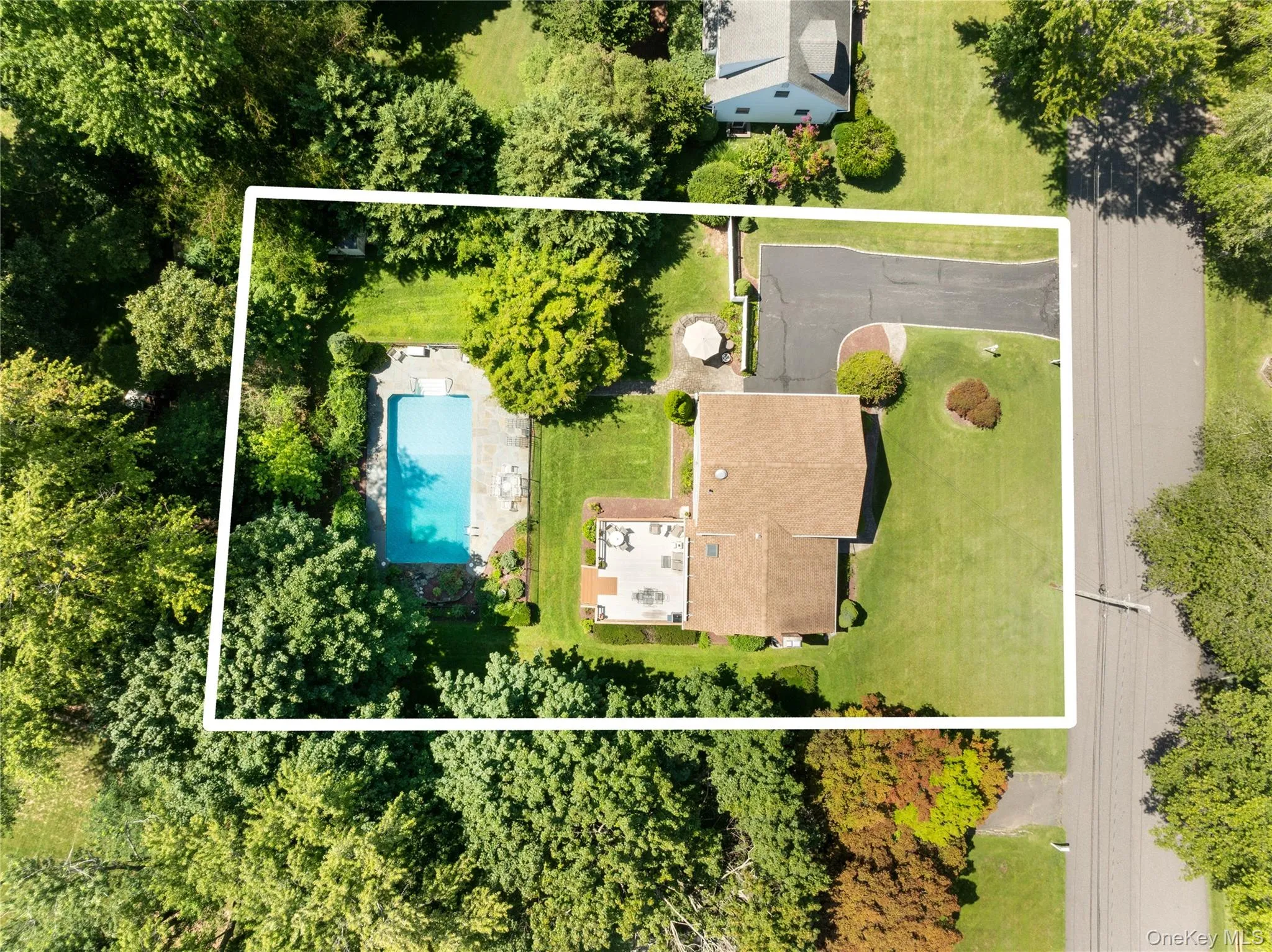Gorgeous setting in highly sought after Stony Brook community Gorgeous setting in highly sought after Stony Brook community