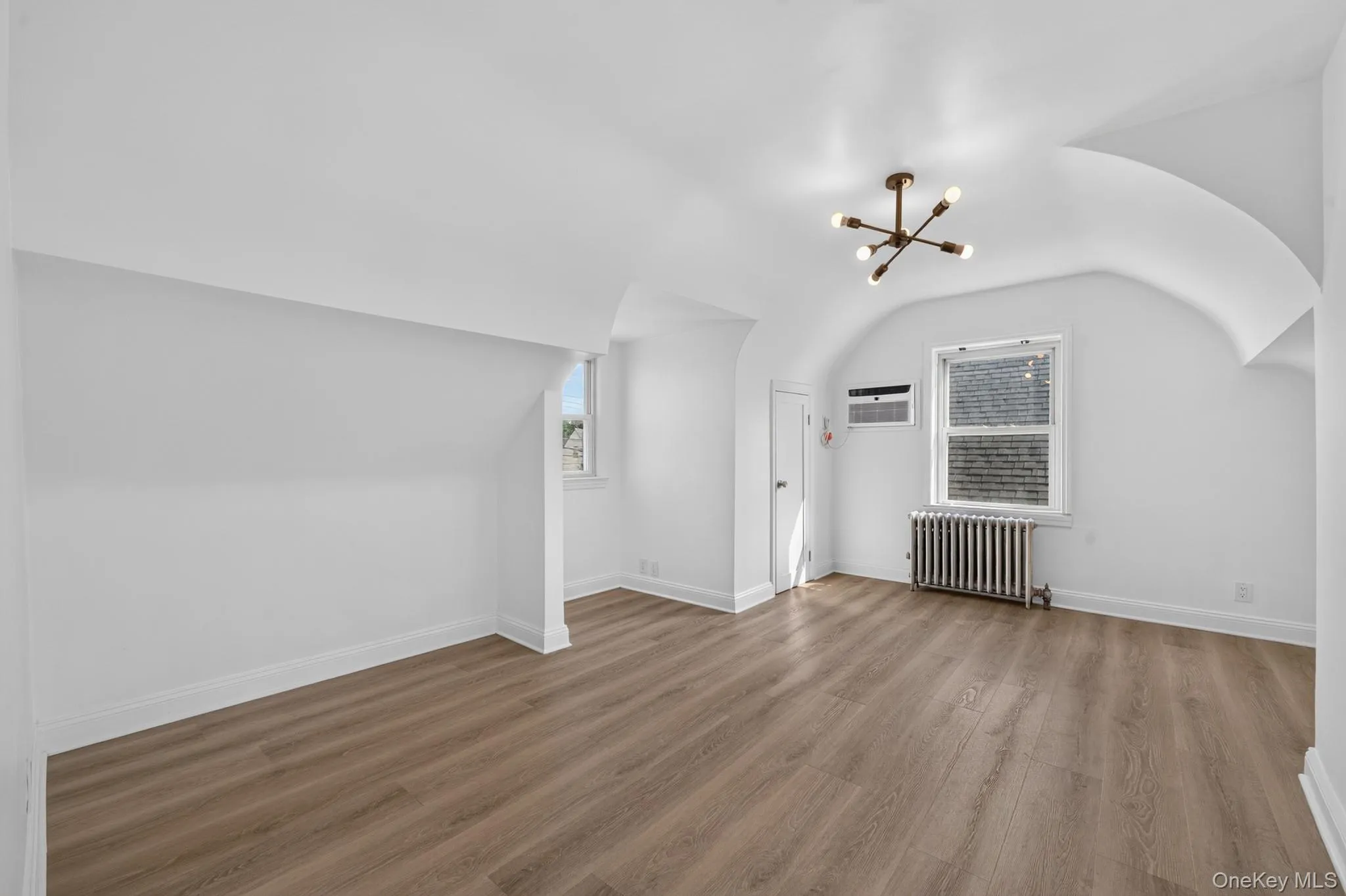 69 Bank Street, Hempstead, NY, 1 Bedroom Bedrooms, 5 Rooms Rooms,1 BathroomBathrooms,Residential Lease,For Rent,Bank,0,1031435 69 Bank Street, Hempstead, NY, 1 Bedroom Bedrooms, 5 Rooms Rooms,1 BathroomBathrooms,Residential Lease,For Rent,Bank,0,1031435