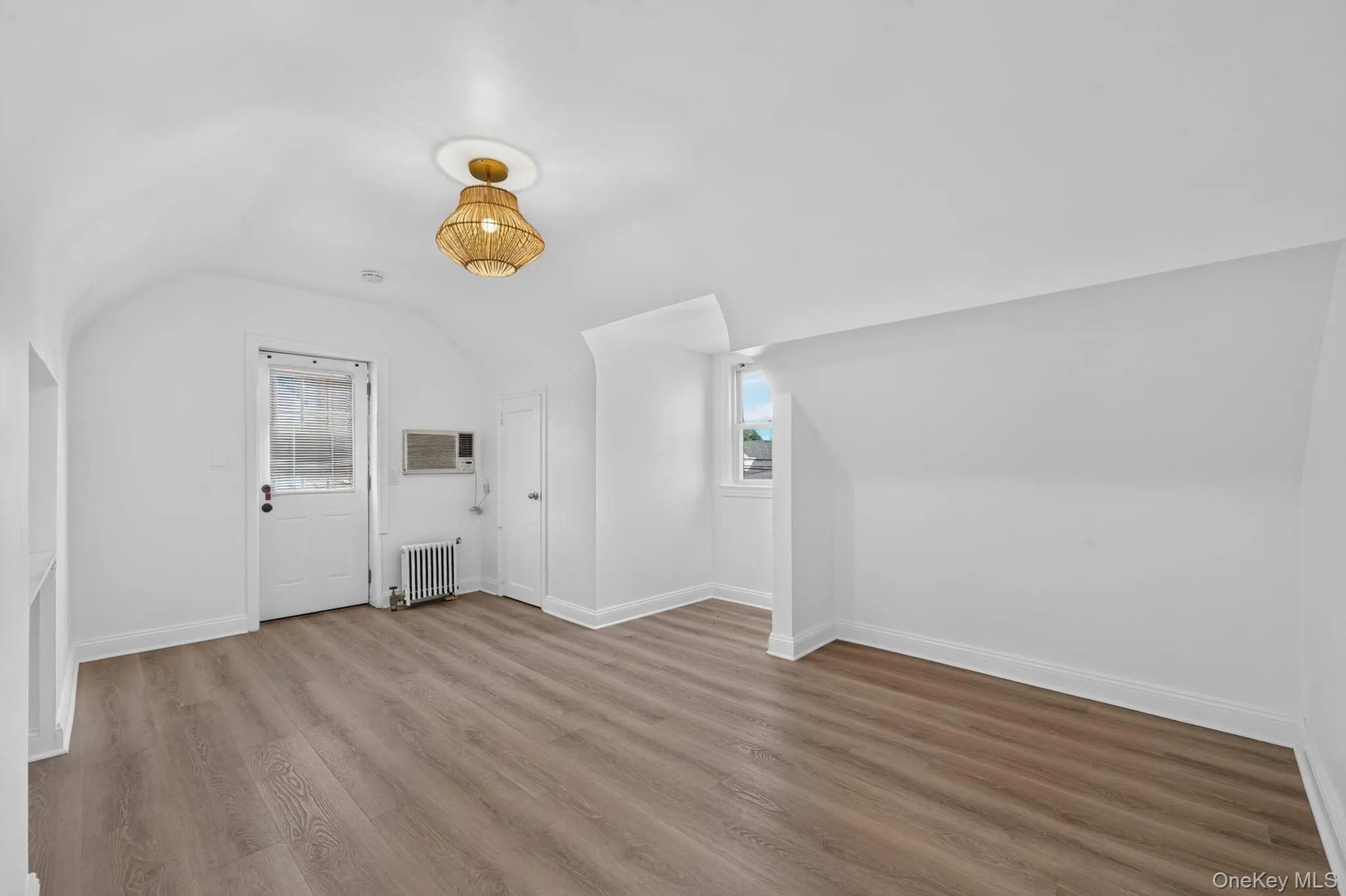 69 Bank Street, Hempstead, NY, 1 Bedroom Bedrooms, 5 Rooms Rooms,1 BathroomBathrooms,Residential Lease,For Rent,Bank,0,1031435 69 Bank Street, Hempstead, NY, 1 Bedroom Bedrooms, 5 Rooms Rooms,1 BathroomBathrooms,Residential Lease,For Rent,Bank,0,1031435