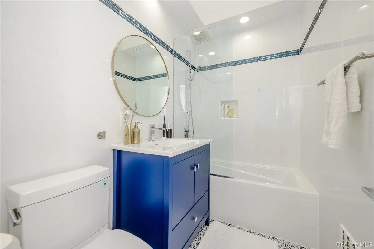 Bathroom 2 Bathroom 2