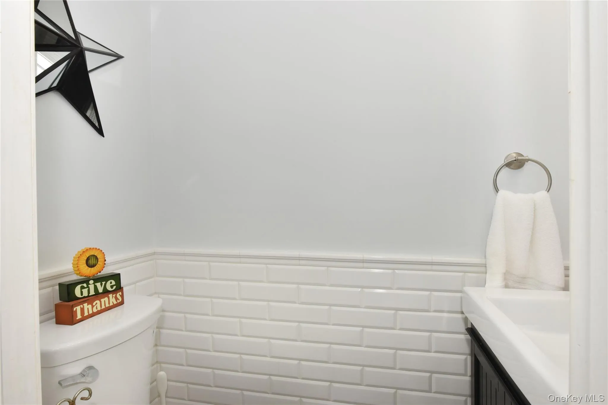 592 Winthrop Avenue, Hempstead, NY, 3 Bedrooms Bedrooms, 6 Rooms Rooms,2 BathroomsBathrooms,Residential,For Rent,Winthrop,0,1031439 592 Winthrop Avenue, Hempstead, NY, 3 Bedrooms Bedrooms, 6 Rooms Rooms,2 BathroomsBathrooms,Residential,For Rent,Winthrop,0,1031439