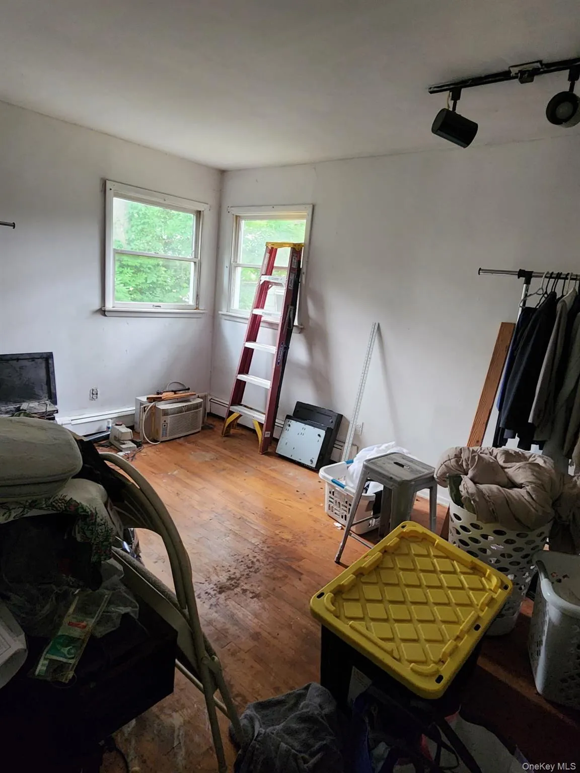 229 Mill Road, Brookhaven, NY, 3 Bedrooms Bedrooms, 7 Rooms Rooms,1 BathroomBathrooms,Residential,For Rent,Mill,0,1031440 229 Mill Road, Brookhaven, NY, 3 Bedrooms Bedrooms, 7 Rooms Rooms,1 BathroomBathrooms,Residential,For Rent,Mill,0,1031440