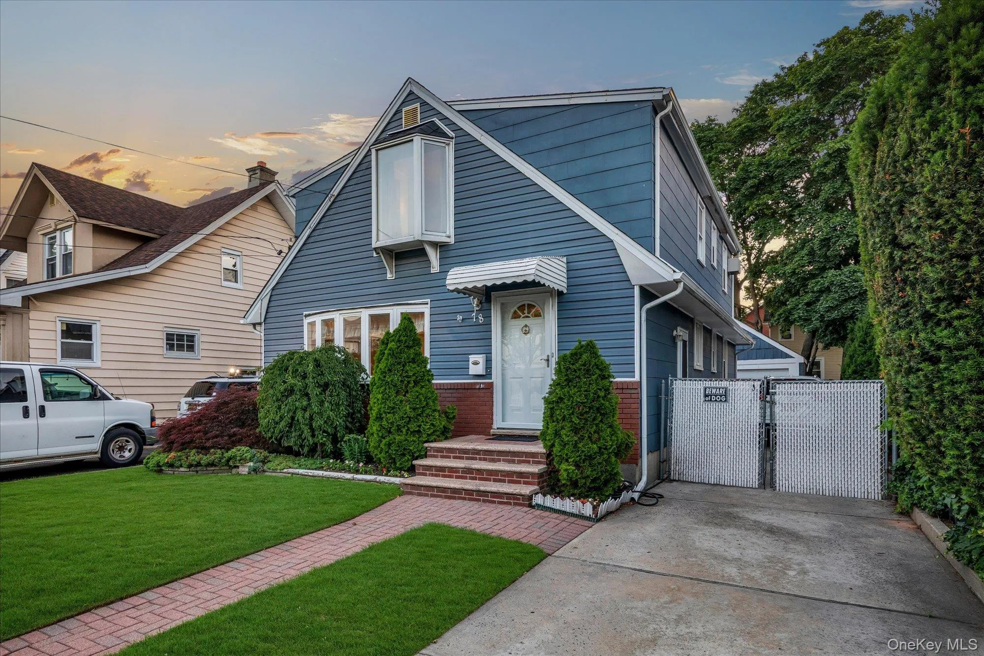 78 Rockaway Parkway, Hempstead, NY, 5 Bedrooms Bedrooms, 11 Rooms Rooms,2 BathroomsBathrooms,Residential,For Rent,Rockaway,0,1031442 78 Rockaway Parkway, Hempstead, NY, 5 Bedrooms Bedrooms, 11 Rooms Rooms,2 BathroomsBathrooms,Residential,For Rent,Rockaway,0,1031442