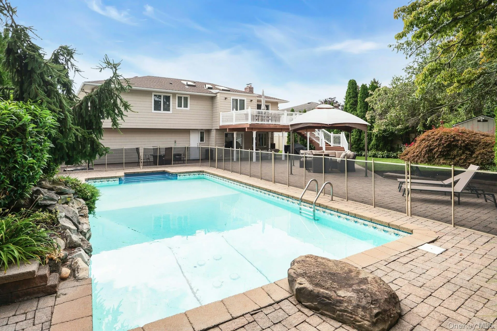 66 Harvest Lane, Smithtown, NY, 4 Bedrooms Bedrooms, 7 Rooms Rooms,3 BathroomsBathrooms,Residential,For Rent,Harvest,0,1031448 66 Harvest Lane, Smithtown, NY, 4 Bedrooms Bedrooms, 7 Rooms Rooms,3 BathroomsBathrooms,Residential,For Rent,Harvest,0,1031448
