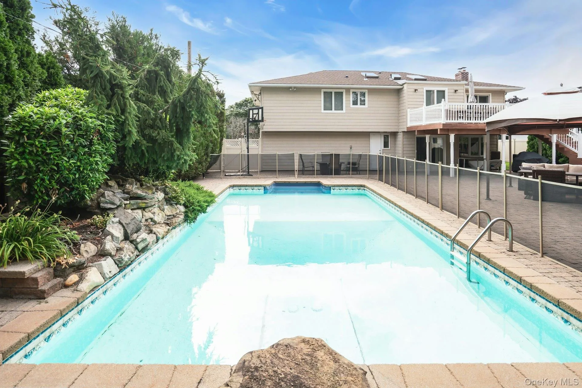 66 Harvest Lane, Smithtown, NY, 4 Bedrooms Bedrooms, 7 Rooms Rooms,3 BathroomsBathrooms,Residential,For Rent,Harvest,0,1031448 66 Harvest Lane, Smithtown, NY, 4 Bedrooms Bedrooms, 7 Rooms Rooms,3 BathroomsBathrooms,Residential,For Rent,Harvest,0,1031448