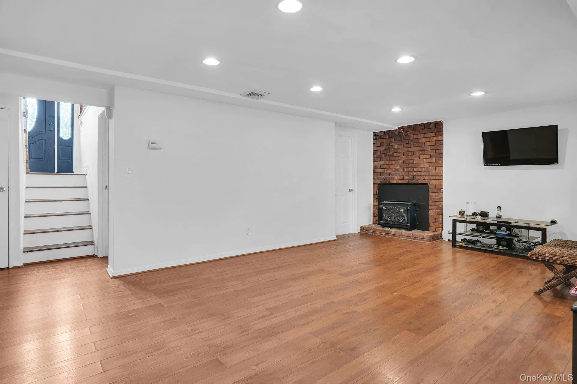 66 Harvest Lane, Smithtown, NY, 4 Bedrooms Bedrooms, 7 Rooms Rooms,3 BathroomsBathrooms,Residential,For Rent,Harvest,0,1031448 66 Harvest Lane, Smithtown, NY, 4 Bedrooms Bedrooms, 7 Rooms Rooms,3 BathroomsBathrooms,Residential,For Rent,Harvest,0,1031448