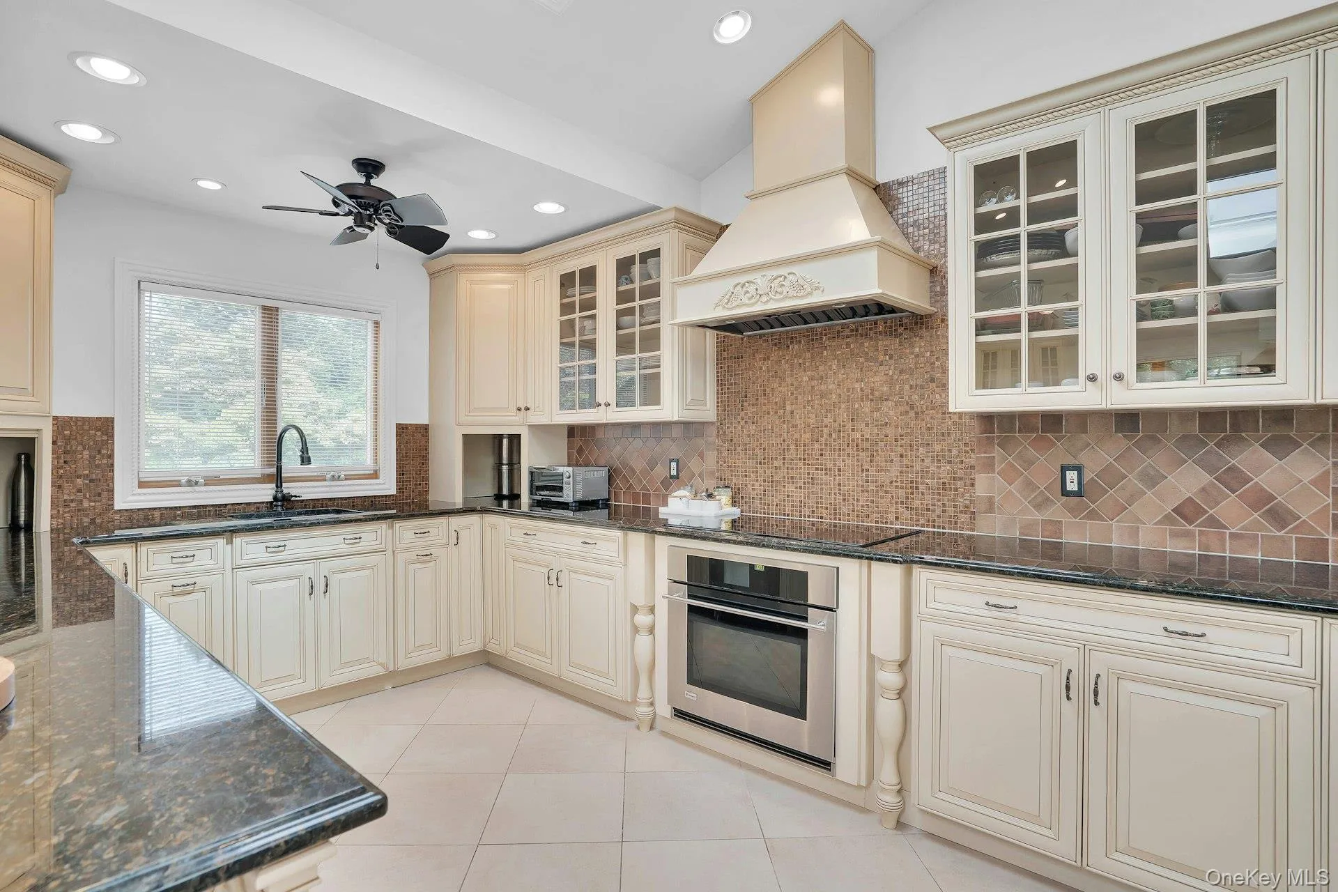 66 Harvest Lane, Smithtown, NY, 4 Bedrooms Bedrooms, 7 Rooms Rooms,3 BathroomsBathrooms,Residential,For Rent,Harvest,0,1031448 66 Harvest Lane, Smithtown, NY, 4 Bedrooms Bedrooms, 7 Rooms Rooms,3 BathroomsBathrooms,Residential,For Rent,Harvest,0,1031448