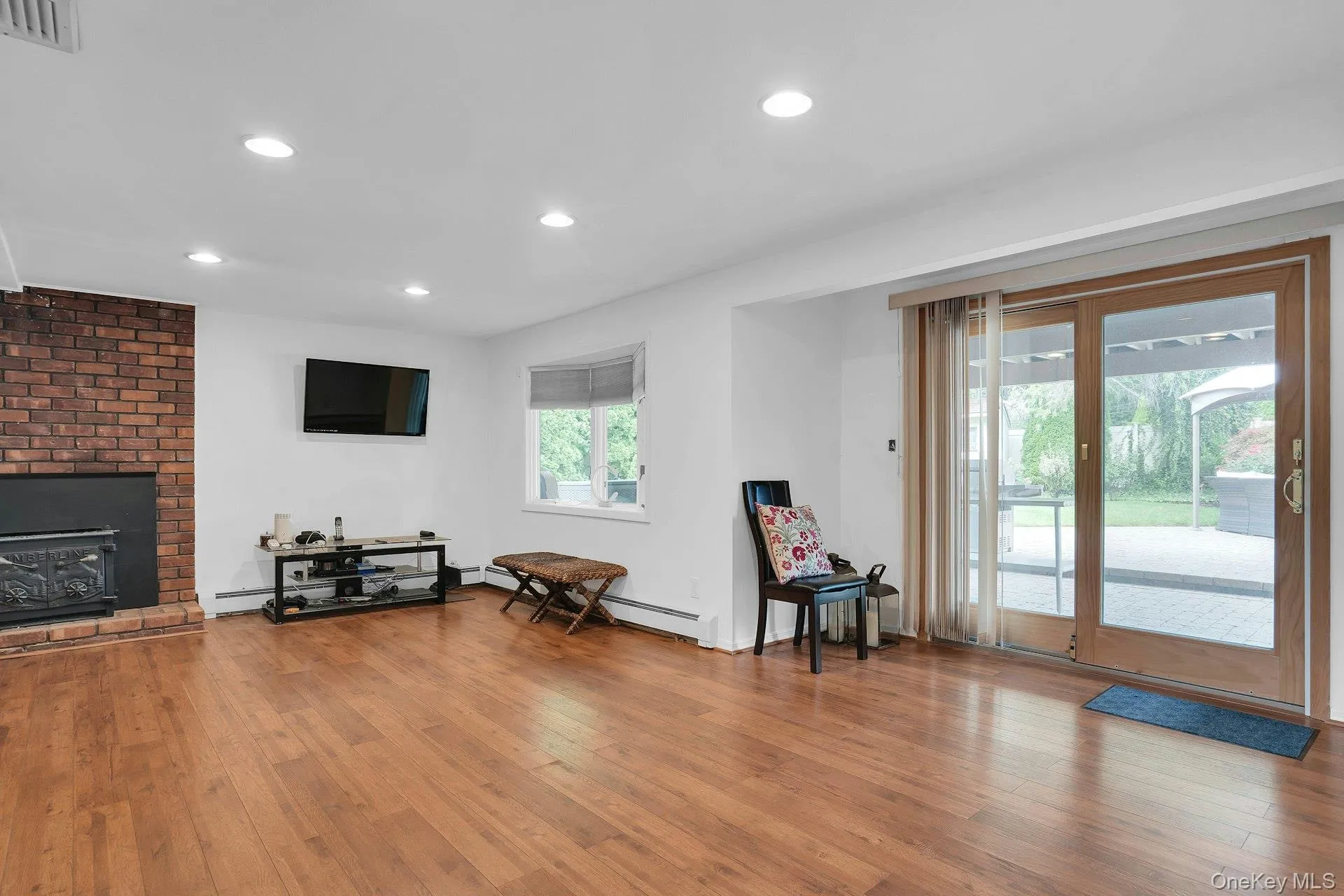 66 Harvest Lane, Smithtown, NY, 4 Bedrooms Bedrooms, 7 Rooms Rooms,3 BathroomsBathrooms,Residential,For Rent,Harvest,0,1031448 66 Harvest Lane, Smithtown, NY, 4 Bedrooms Bedrooms, 7 Rooms Rooms,3 BathroomsBathrooms,Residential,For Rent,Harvest,0,1031448