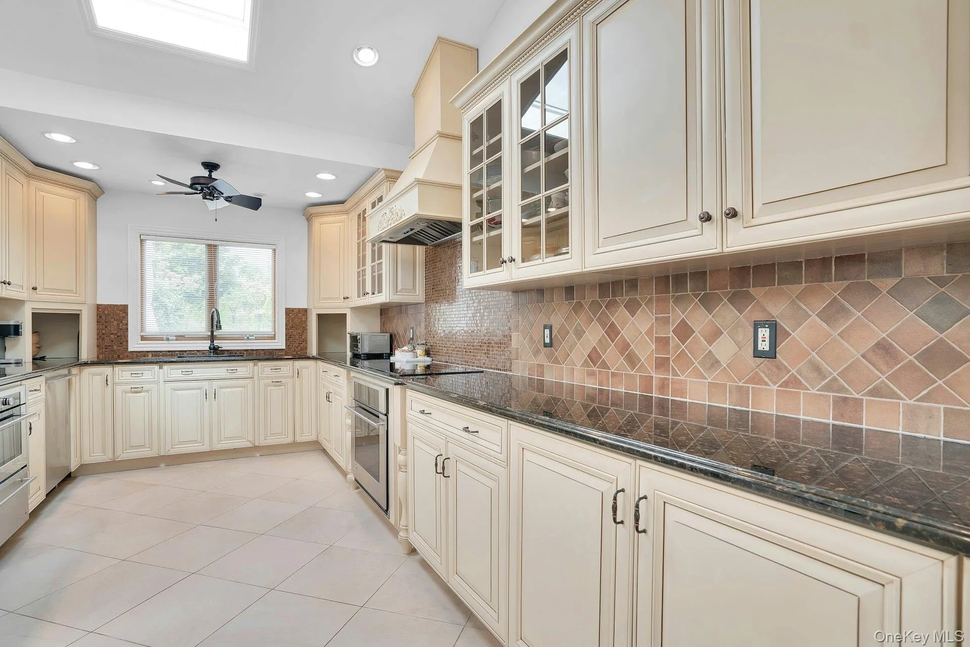 66 Harvest Lane, Smithtown, NY, 4 Bedrooms Bedrooms, 7 Rooms Rooms,3 BathroomsBathrooms,Residential,For Rent,Harvest,0,1031448 66 Harvest Lane, Smithtown, NY, 4 Bedrooms Bedrooms, 7 Rooms Rooms,3 BathroomsBathrooms,Residential,For Rent,Harvest,0,1031448