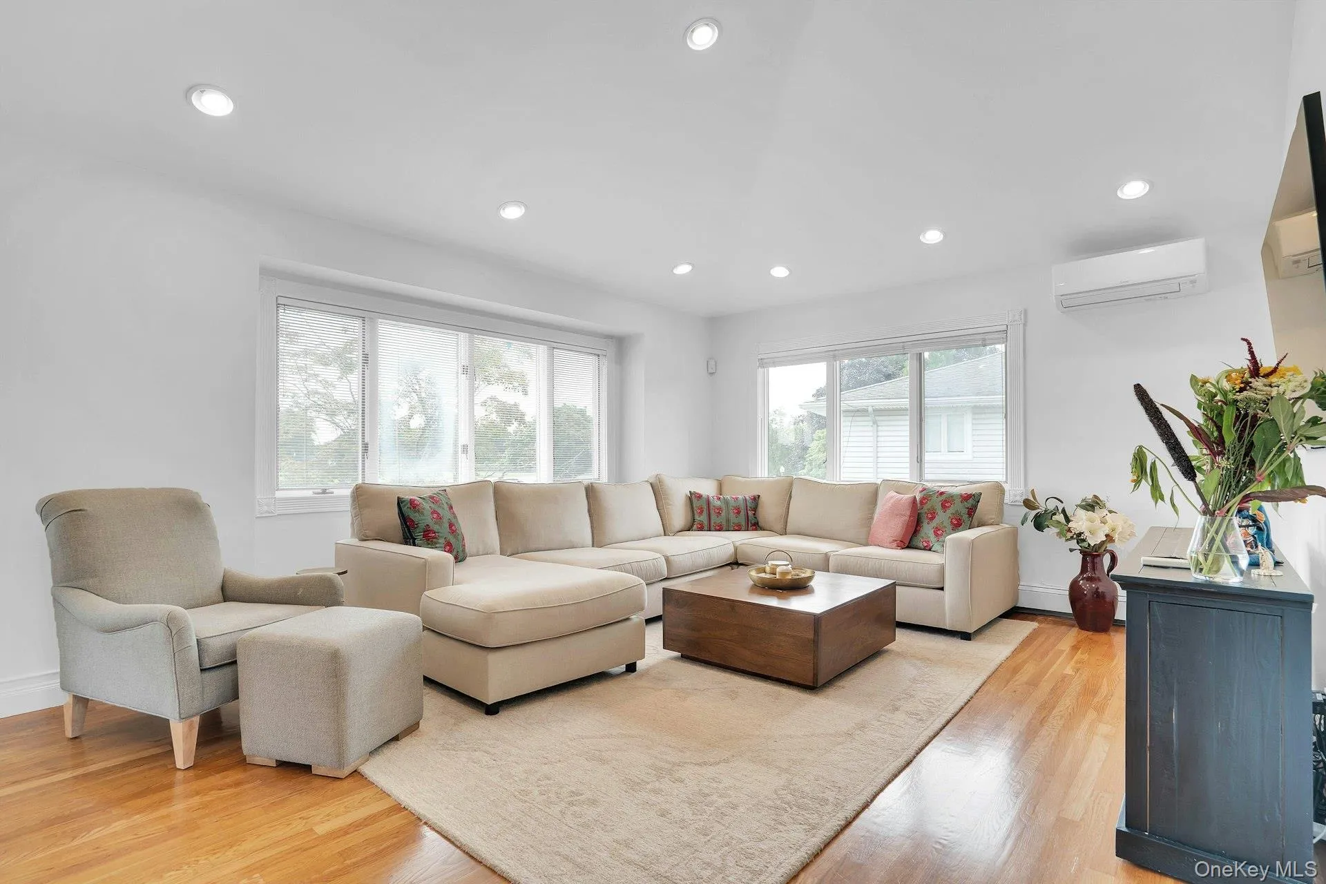 66 Harvest Lane, Smithtown, NY, 4 Bedrooms Bedrooms, 7 Rooms Rooms,3 BathroomsBathrooms,Residential,For Rent,Harvest,0,1031448 66 Harvest Lane, Smithtown, NY, 4 Bedrooms Bedrooms, 7 Rooms Rooms,3 BathroomsBathrooms,Residential,For Rent,Harvest,0,1031448