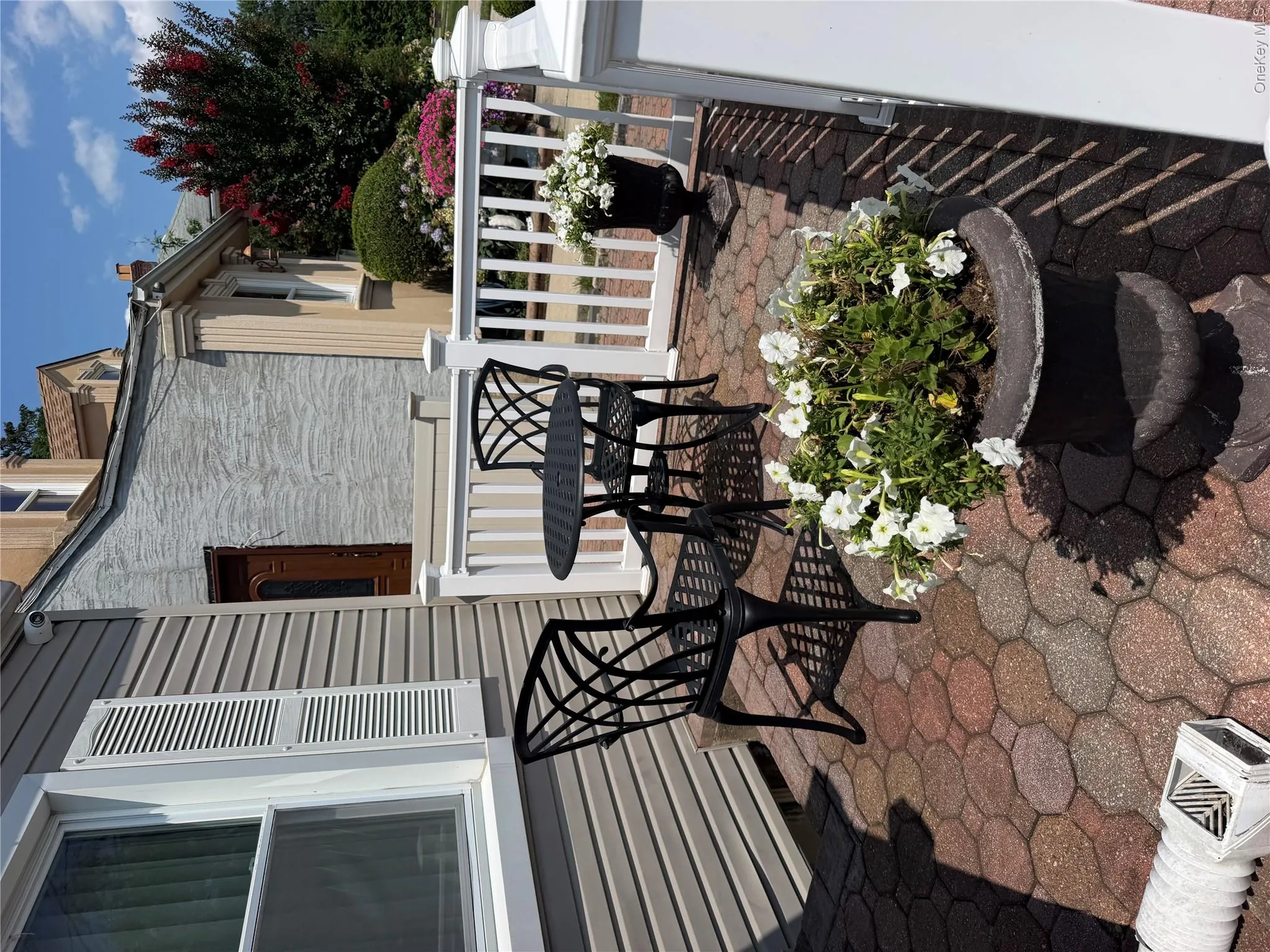 75 Maplewood Avenue, Hempstead, NY, 3 Bedrooms Bedrooms, 3 Rooms Rooms,2 BathroomsBathrooms,Residential,For Rent,Maplewood,0,1031450 75 Maplewood Avenue, Hempstead, NY, 3 Bedrooms Bedrooms, 3 Rooms Rooms,2 BathroomsBathrooms,Residential,For Rent,Maplewood,0,1031450