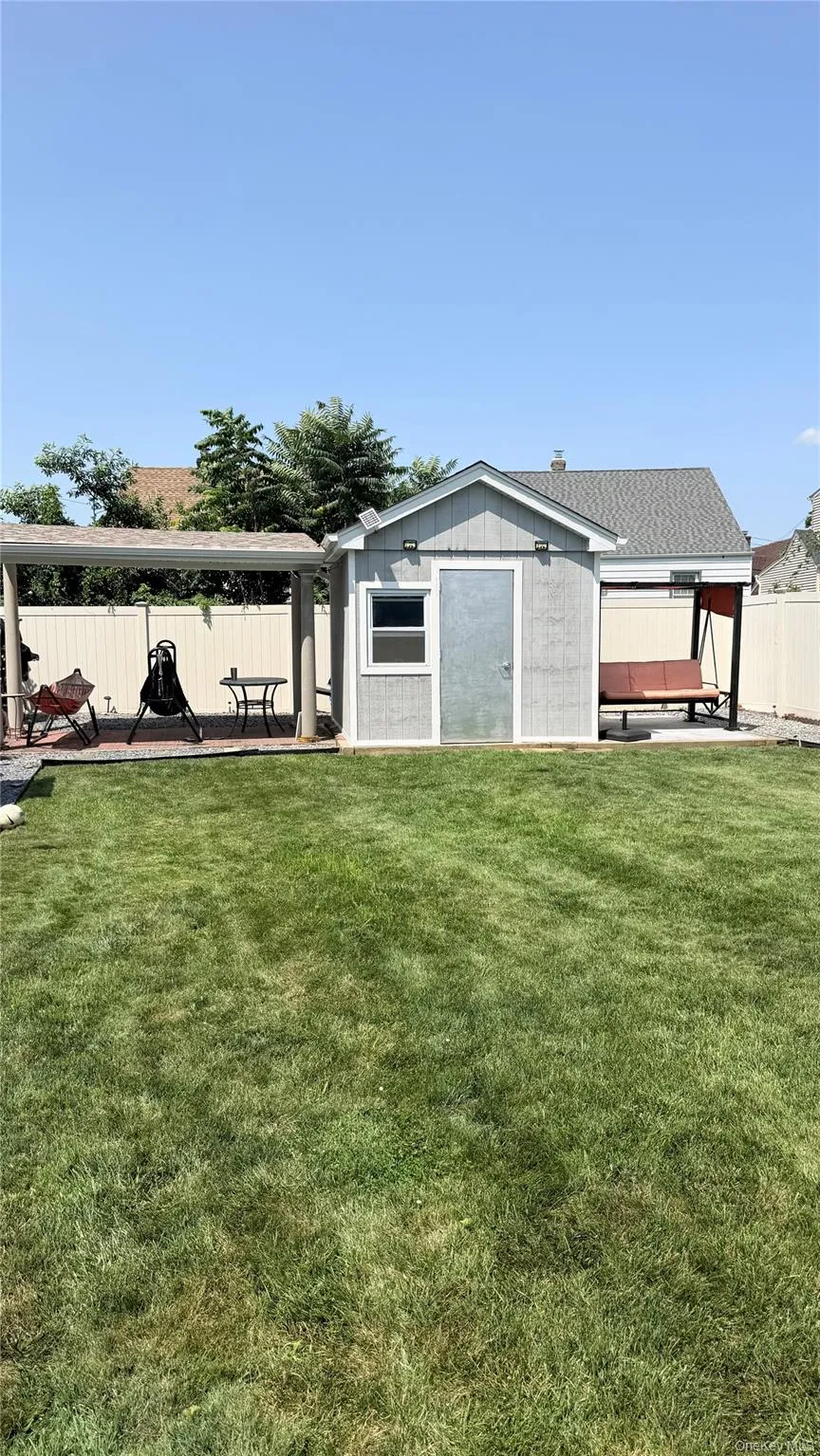 75 Maplewood Avenue, Hempstead, NY, 3 Bedrooms Bedrooms, 3 Rooms Rooms,2 BathroomsBathrooms,Residential,For Rent,Maplewood,0,1031450 75 Maplewood Avenue, Hempstead, NY, 3 Bedrooms Bedrooms, 3 Rooms Rooms,2 BathroomsBathrooms,Residential,For Rent,Maplewood,0,1031450