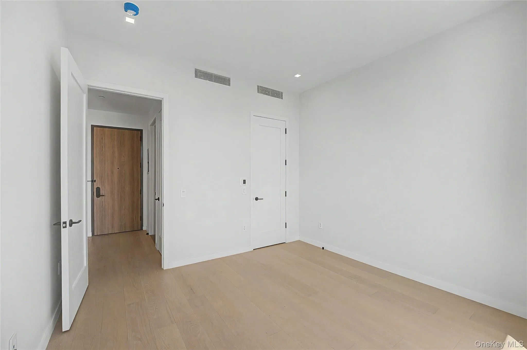 35-32 Leavitt Street, New York, NY, 1 Bedroom Bedrooms, 3 Rooms Rooms,1 BathroomBathrooms,Residential,For Rent,Leavitt,0,1031458 35-32 Leavitt Street, New York, NY, 1 Bedroom Bedrooms, 3 Rooms Rooms,1 BathroomBathrooms,Residential,For Rent,Leavitt,0,1031458
