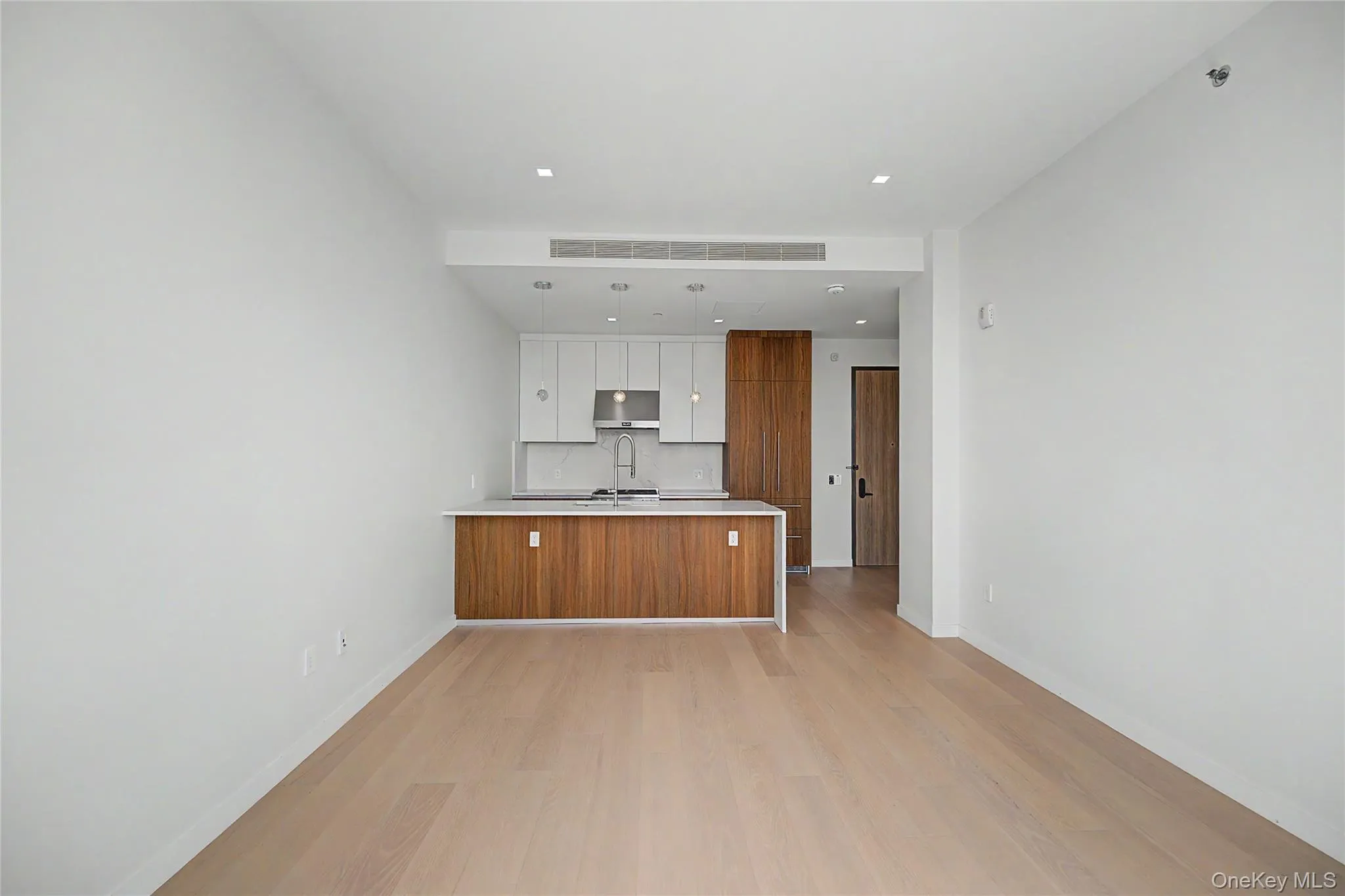 35-32 Leavitt Street, New York, NY, 1 Bedroom Bedrooms, 3 Rooms Rooms,1 BathroomBathrooms,Residential,For Rent,Leavitt,0,1031458 35-32 Leavitt Street, New York, NY, 1 Bedroom Bedrooms, 3 Rooms Rooms,1 BathroomBathrooms,Residential,For Rent,Leavitt,0,1031458
