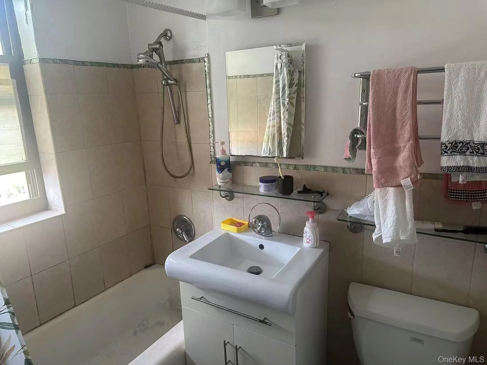 64-34 102nd Street, New York, NY, 2 Bedrooms Bedrooms, 5 Rooms Rooms,1 BathroomBathrooms,Residential,For Rent,102nd Street,0,1031463 64-34 102nd Street, New York, NY, 2 Bedrooms Bedrooms, 5 Rooms Rooms,1 BathroomBathrooms,Residential,For Rent,102nd Street,0,1031463