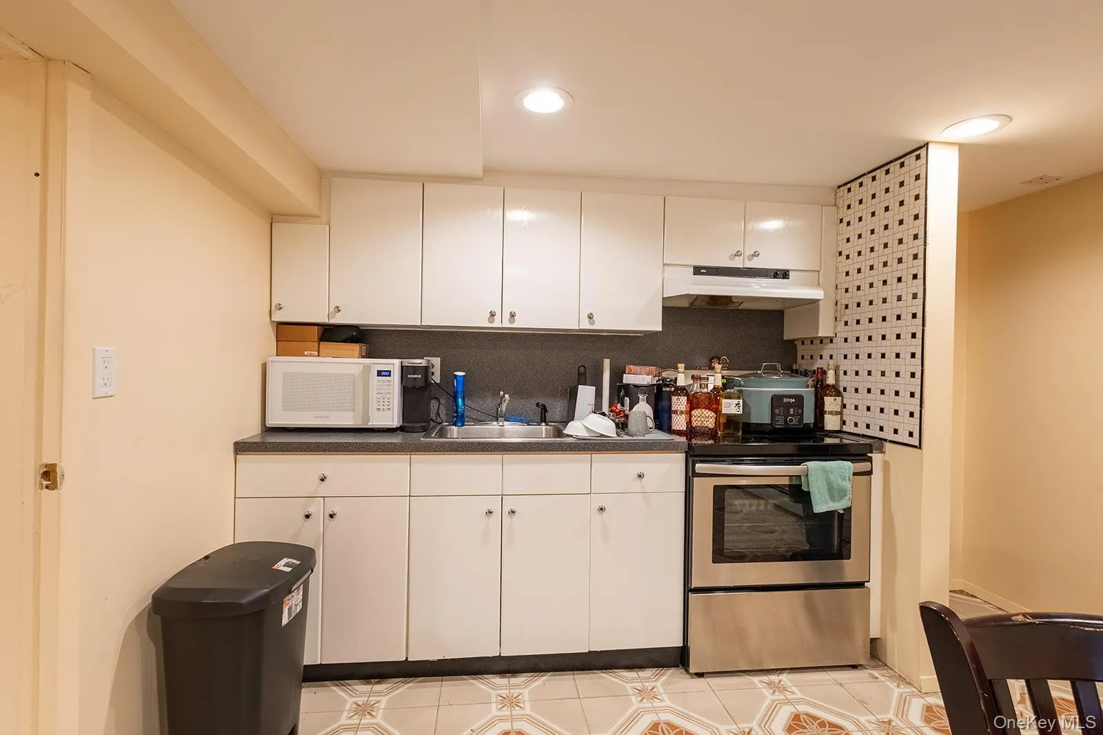 222 Pine Street, Oyster Bay, NY, 3 Bedrooms Bedrooms, 10 Rooms Rooms,3 BathroomsBathrooms,Residential,For Rent,Pine,0,1031465 222 Pine Street, Oyster Bay, NY, 3 Bedrooms Bedrooms, 10 Rooms Rooms,3 BathroomsBathrooms,Residential,For Rent,Pine,0,1031465