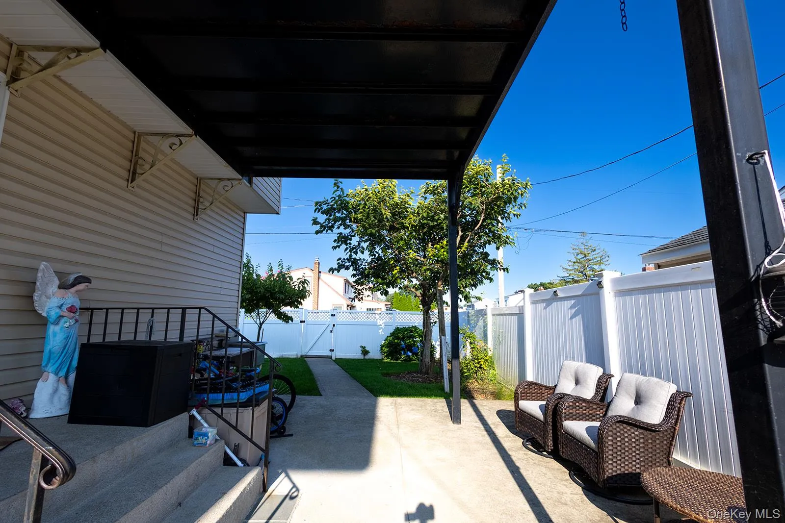 222 Pine Street, Oyster Bay, NY, 3 Bedrooms Bedrooms, 10 Rooms Rooms,3 BathroomsBathrooms,Residential,For Rent,Pine,0,1031465 222 Pine Street, Oyster Bay, NY, 3 Bedrooms Bedrooms, 10 Rooms Rooms,3 BathroomsBathrooms,Residential,For Rent,Pine,0,1031465