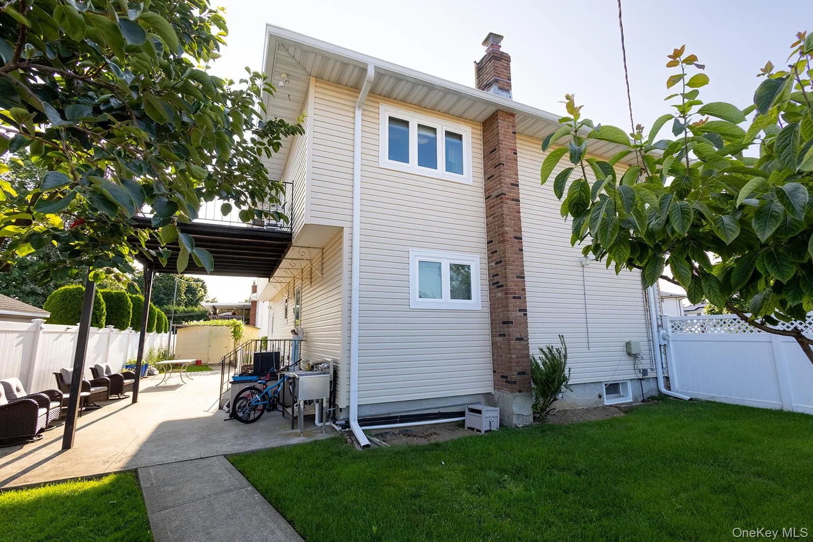 222 Pine Street, Oyster Bay, NY, 3 Bedrooms Bedrooms, 10 Rooms Rooms,3 BathroomsBathrooms,Residential,For Rent,Pine,0,1031465 222 Pine Street, Oyster Bay, NY, 3 Bedrooms Bedrooms, 10 Rooms Rooms,3 BathroomsBathrooms,Residential,For Rent,Pine,0,1031465