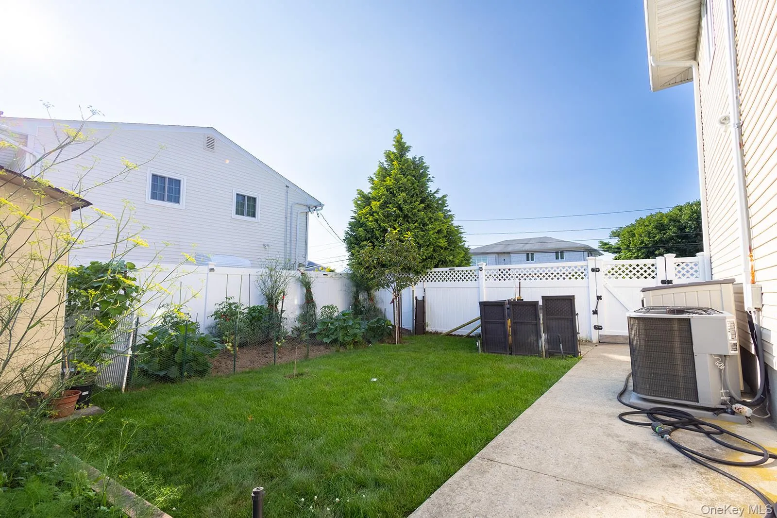 222 Pine Street, Oyster Bay, NY, 3 Bedrooms Bedrooms, 10 Rooms Rooms,3 BathroomsBathrooms,Residential,For Rent,Pine,0,1031465 222 Pine Street, Oyster Bay, NY, 3 Bedrooms Bedrooms, 10 Rooms Rooms,3 BathroomsBathrooms,Residential,For Rent,Pine,0,1031465