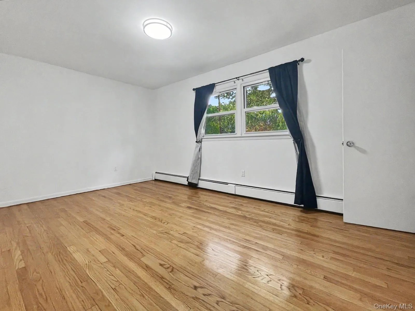 1 Maple Lane, Deerpark, NY, 2 Bedrooms Bedrooms, 4 Rooms Rooms,1 BathroomBathrooms,Residential Lease,For Rent,Maple,0,1031467 1 Maple Lane, Deerpark, NY, 2 Bedrooms Bedrooms, 4 Rooms Rooms,1 BathroomBathrooms,Residential Lease,For Rent,Maple,0,1031467