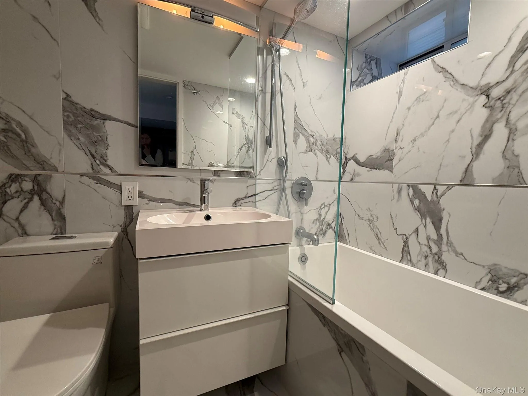 6194 Grove St, New York, NY, 3 Bedrooms Bedrooms, 5 Rooms Rooms,2 BathroomsBathrooms,Residential Lease,For Rent,Grove St,0,1031469 6194 Grove St, New York, NY, 3 Bedrooms Bedrooms, 5 Rooms Rooms,2 BathroomsBathrooms,Residential Lease,For Rent,Grove St,0,1031469