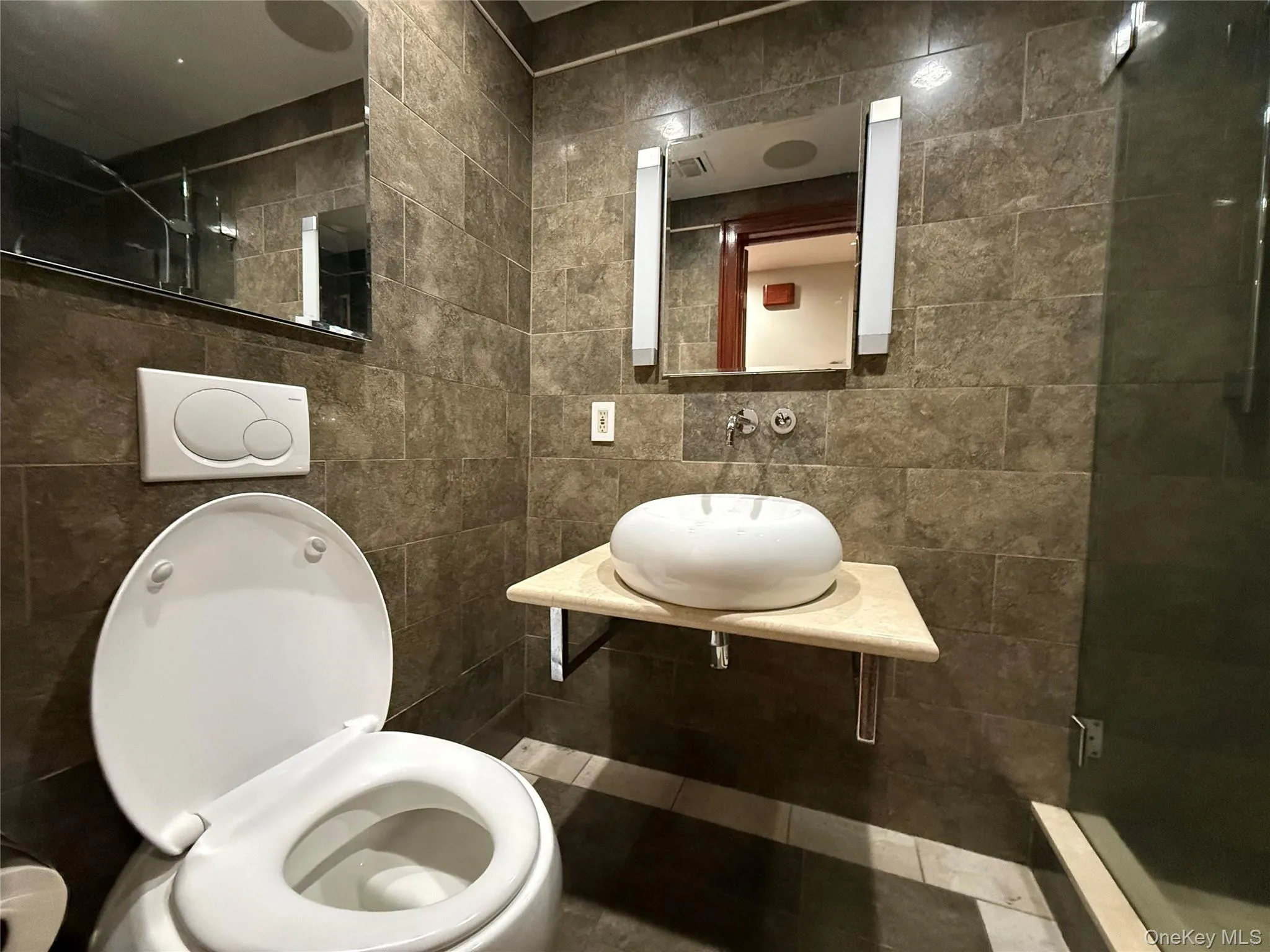 6194 Grove St, New York, NY, 3 Bedrooms Bedrooms, 5 Rooms Rooms,2 BathroomsBathrooms,Residential Lease,For Rent,Grove St,0,1031469 6194 Grove St, New York, NY, 3 Bedrooms Bedrooms, 5 Rooms Rooms,2 BathroomsBathrooms,Residential Lease,For Rent,Grove St,0,1031469